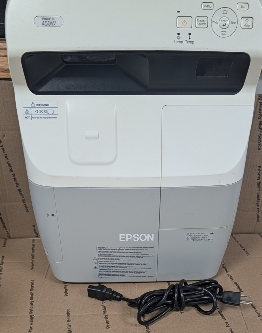 Epson Brightlink H318A LCD Projector 1,483 hours (TESTED)