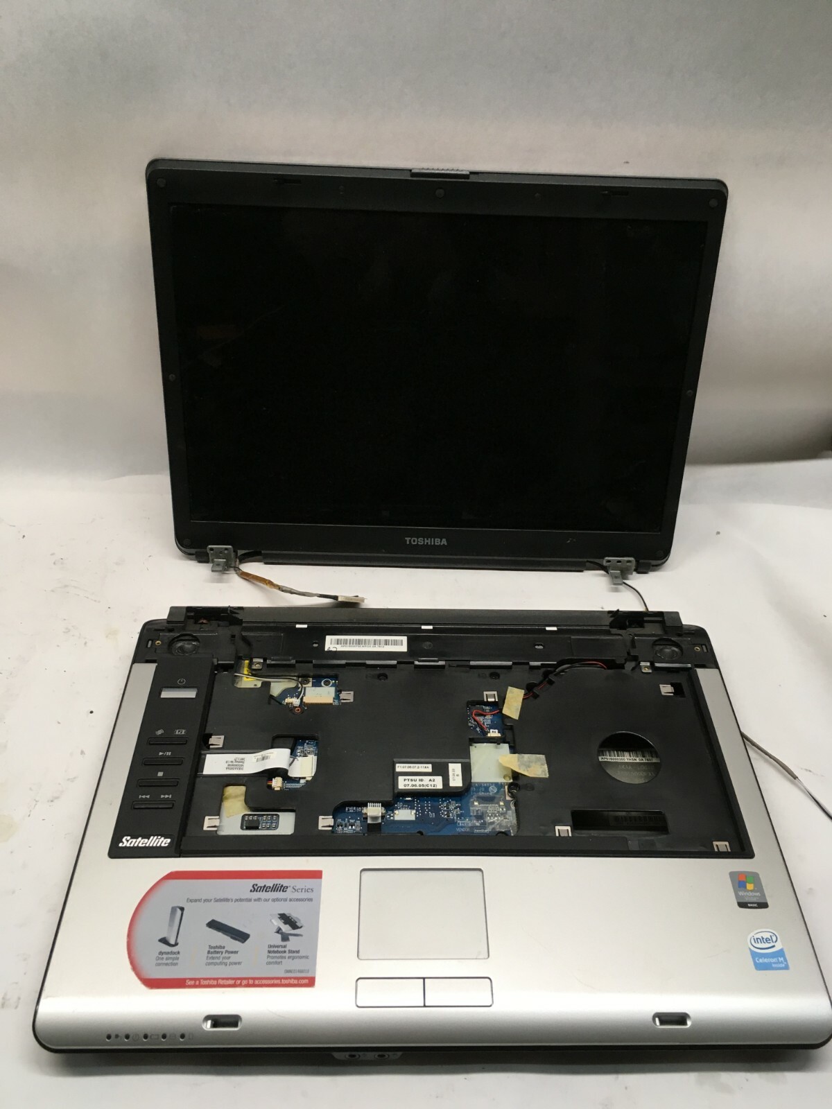 Toshiba Satellite A135-S2426 Laptop For Parts/Repair NO HDD/RAM/DVD/Battery JR