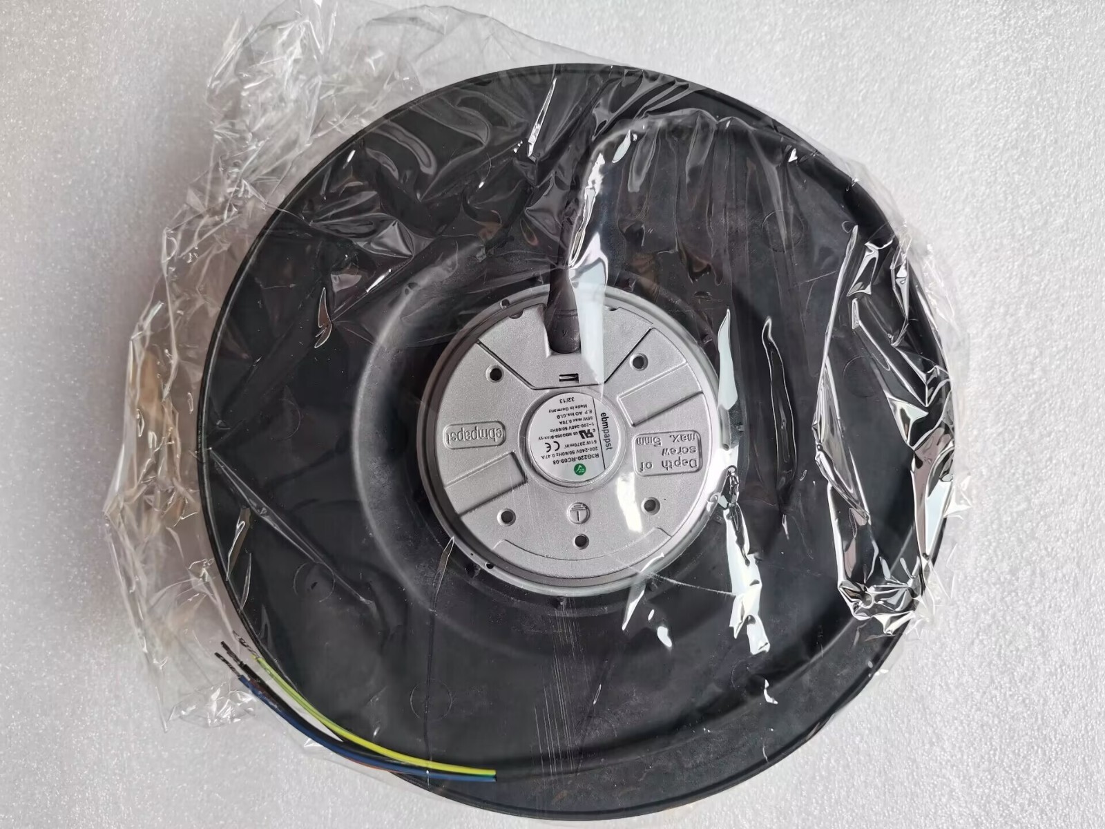 New Replacement R3G220-RC09-08 Inlet fan 90-day warranty