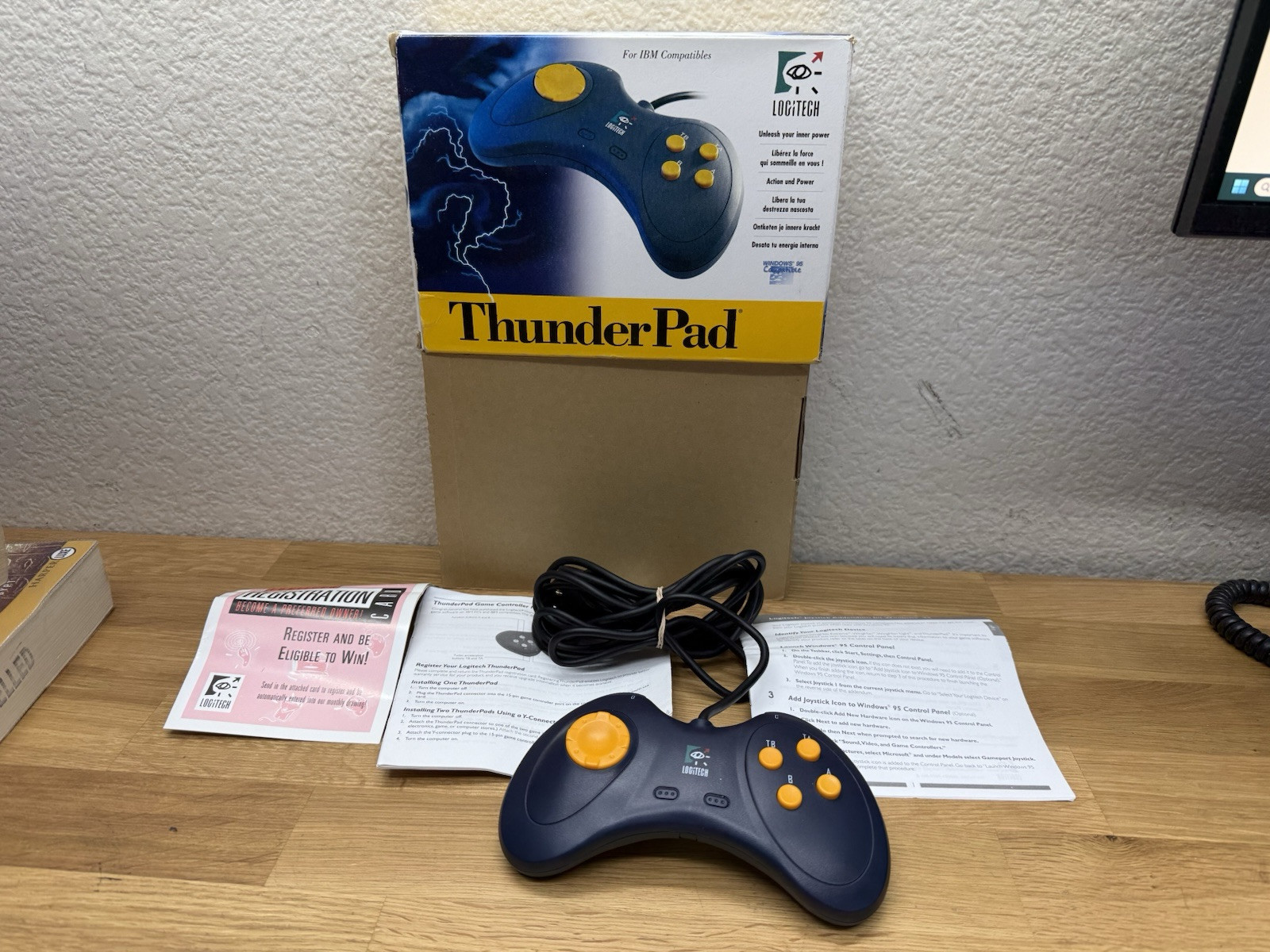 Logitech ThunderPad IBM Compatibles 1996 Vintage Box Instructions 963108-1600