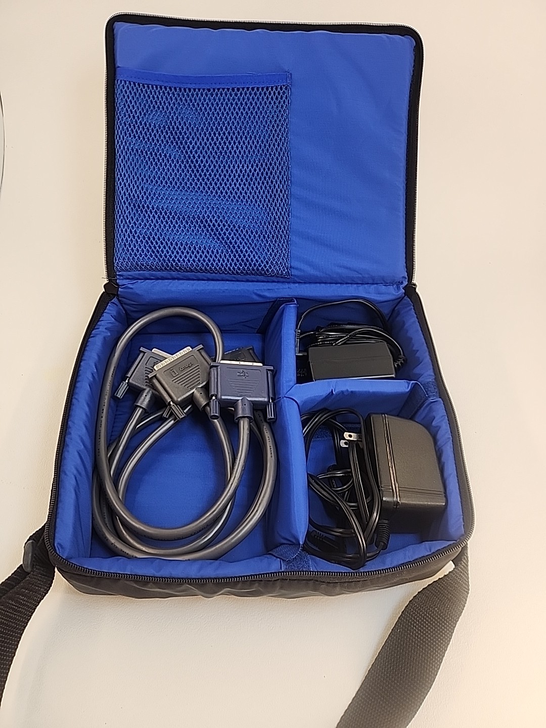 (2) IOMEGA ZIP PARALLEL 25 PIN DATA CABLES  And (2) Power Supply Adapters
