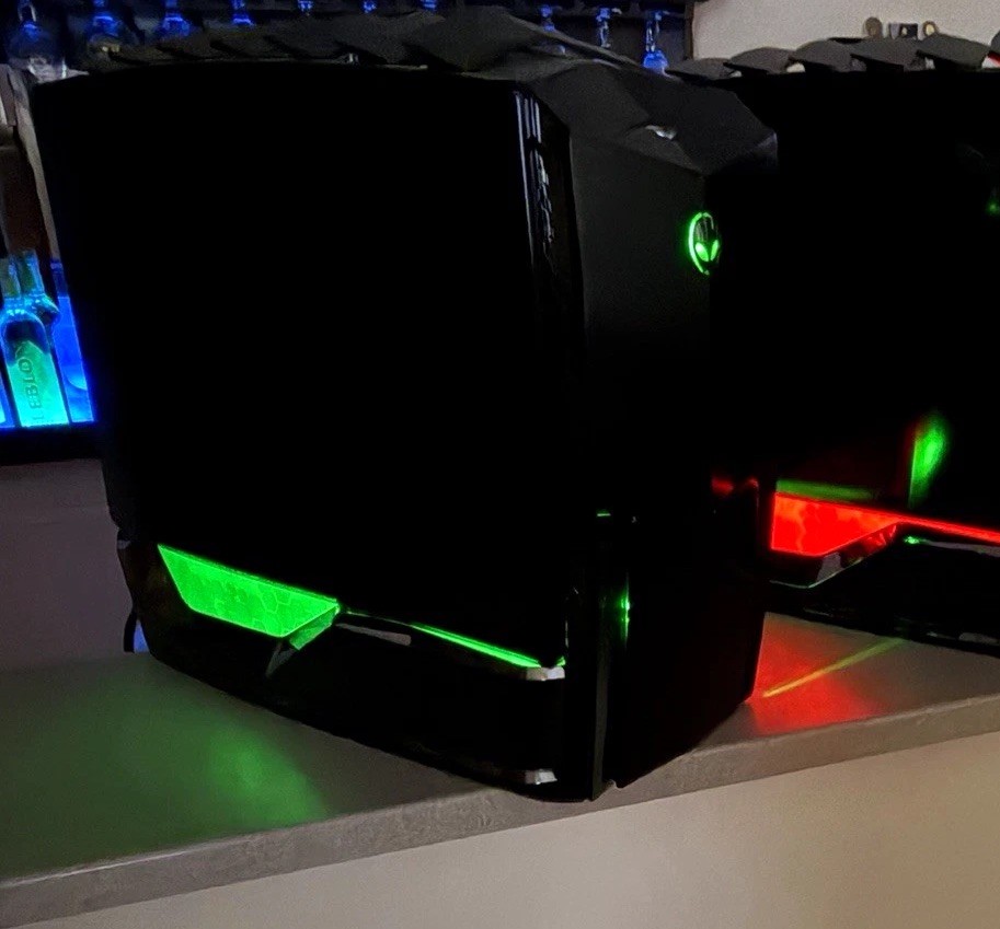 Alienware Area-51 R1, Intel Core i7 960, 12GB, R9 280, Fully Functional w/extras