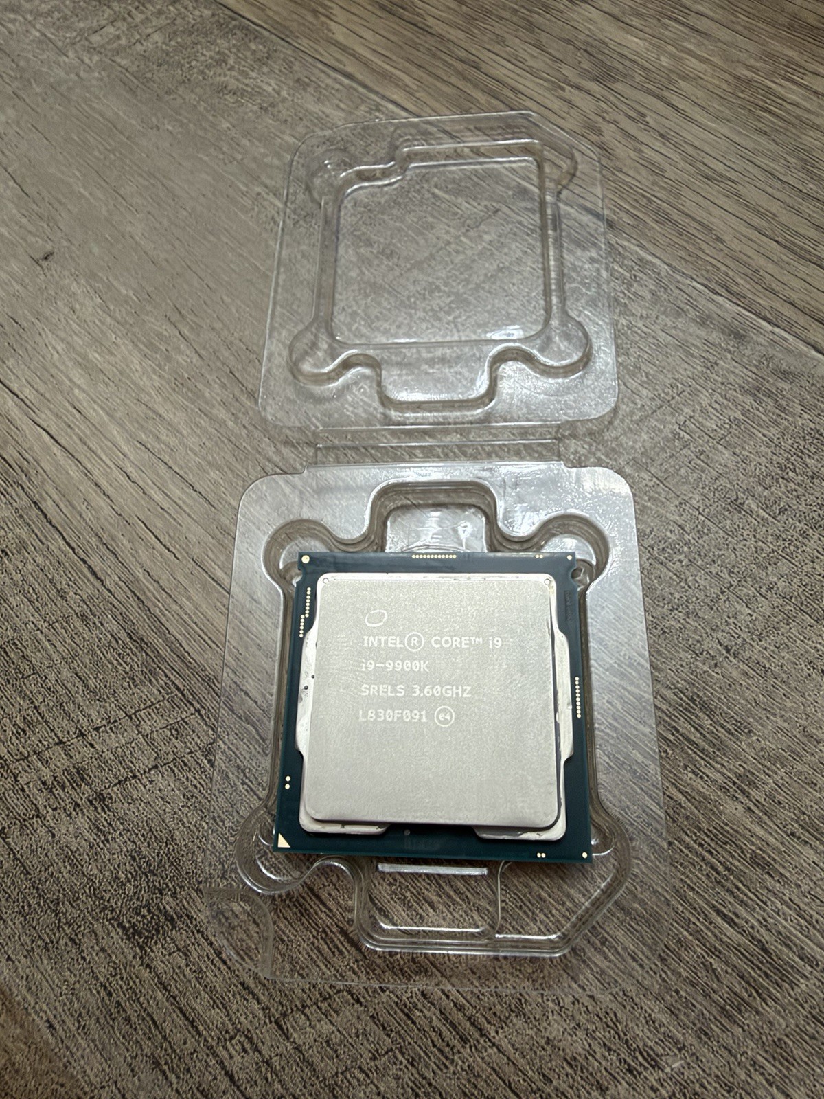 Intel Core i9-9900K Coffee Lake 8-Core, 16-Thread, 3.6 GHz (LGA 1151)