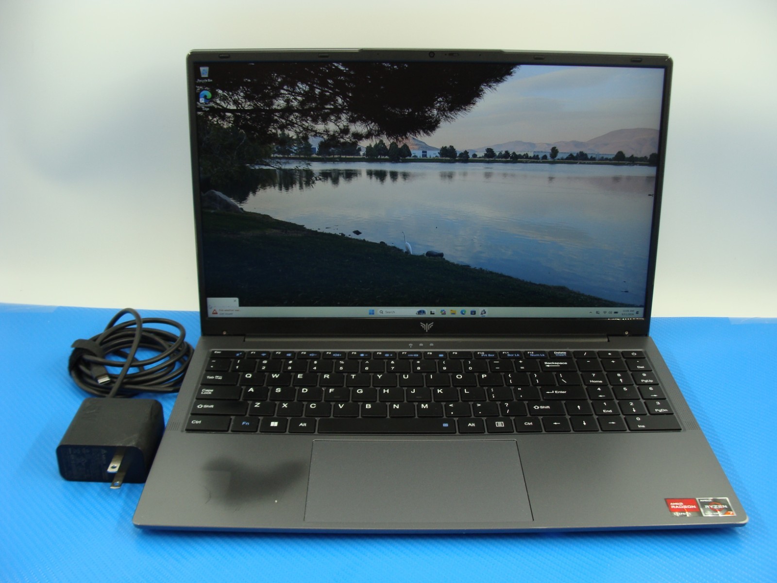 Acemagic LX15PRO 15.6" FHD AMD Ryzen 7 5825U 2GHz 16GB 1TB SSD W11P 100%Batt +PA