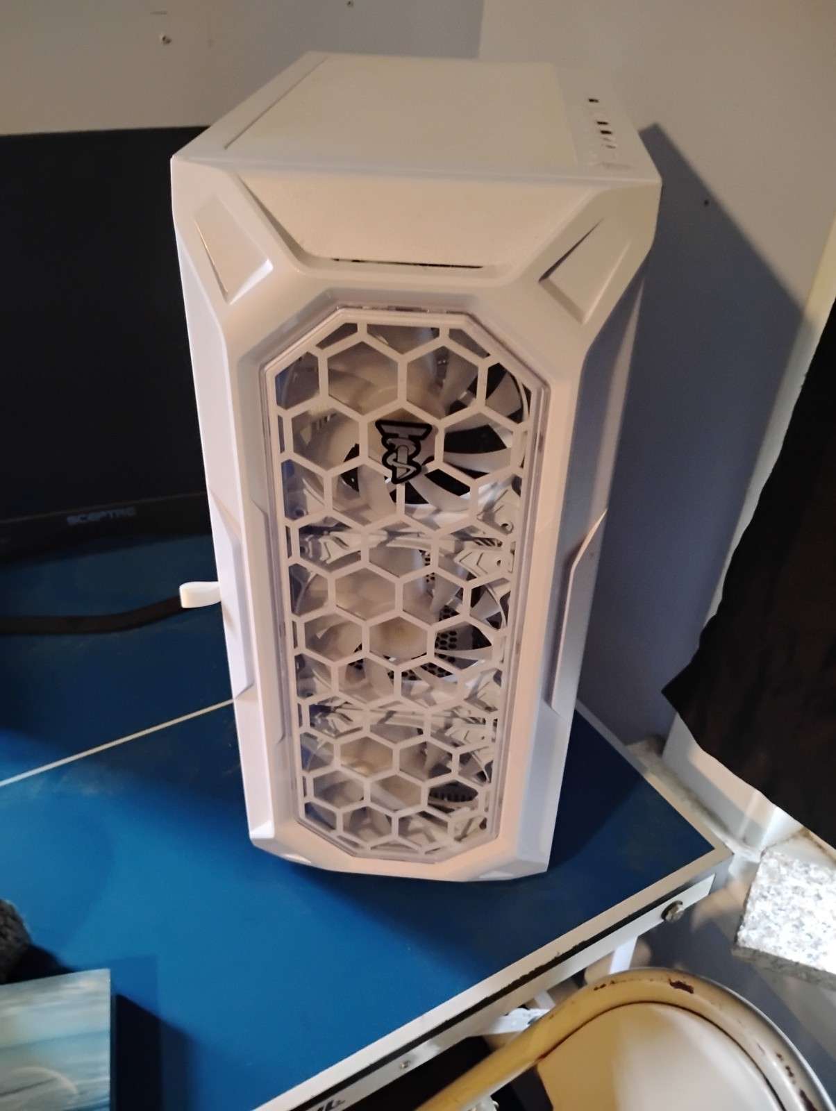 ViprTech Ghost 2.0 Gaming PC - AMD Ryzen 5 5600 (4.4Ghz Turbo) RTX 3060 12GB RAM