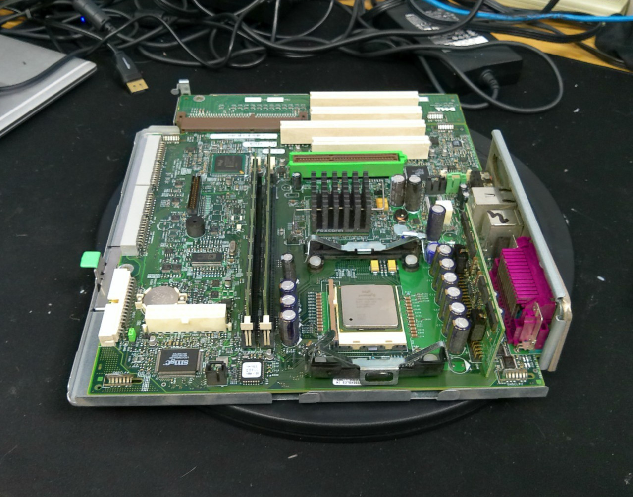 Dell 03E078 Motherboard & 062YVH Riser Card W/ RAM, Intel SL5TK CPU & I/O Shield