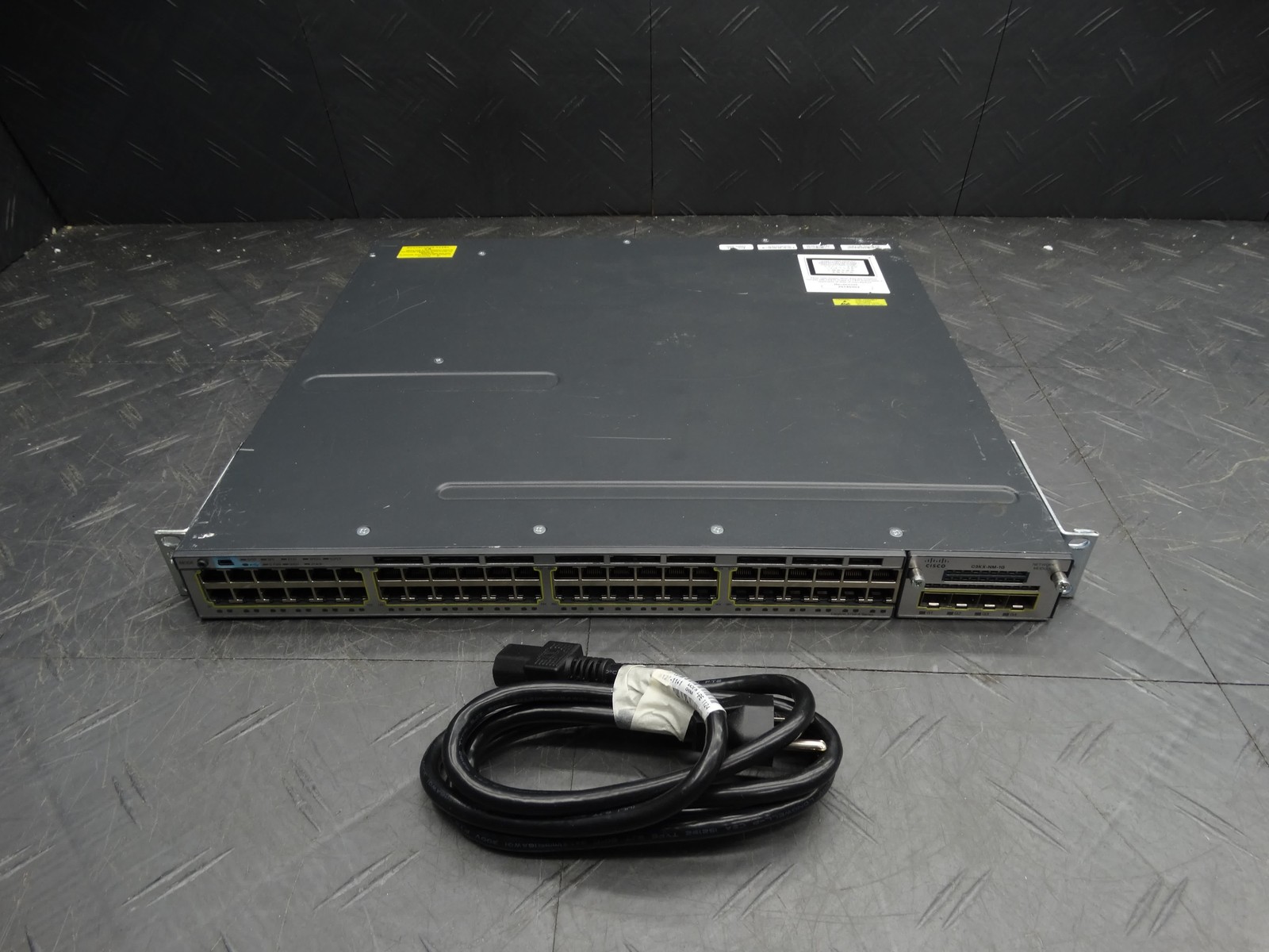 Cisco Catalyst 3750X WS-C3750X-48PF-S V06 48 Port PoE Network Switch C3KX-NM-1G