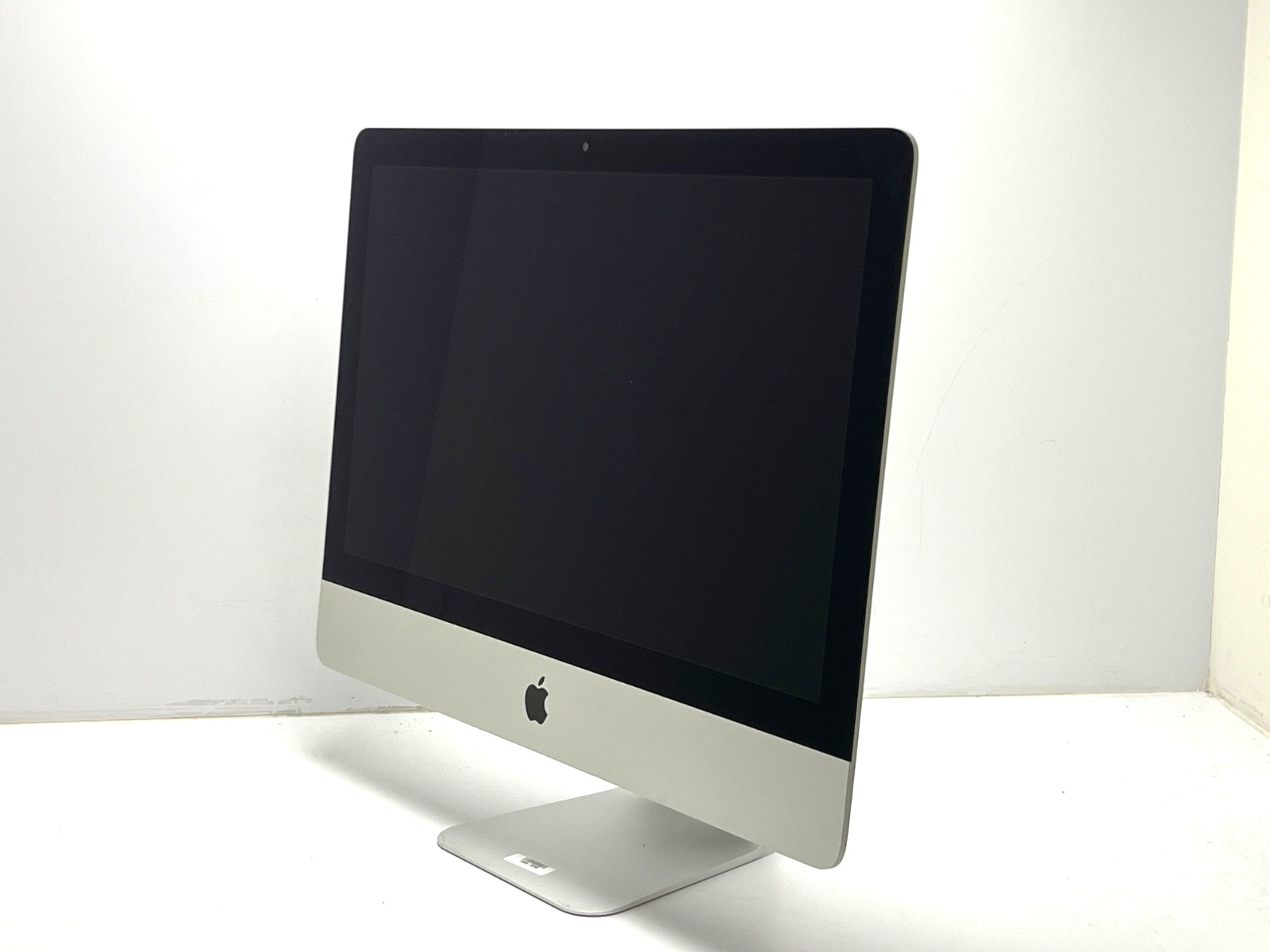 Apple iMac 21.5" Retina 4K 2019 | i5-8500 | 8GB RAM | 256GB NVMe | READ
