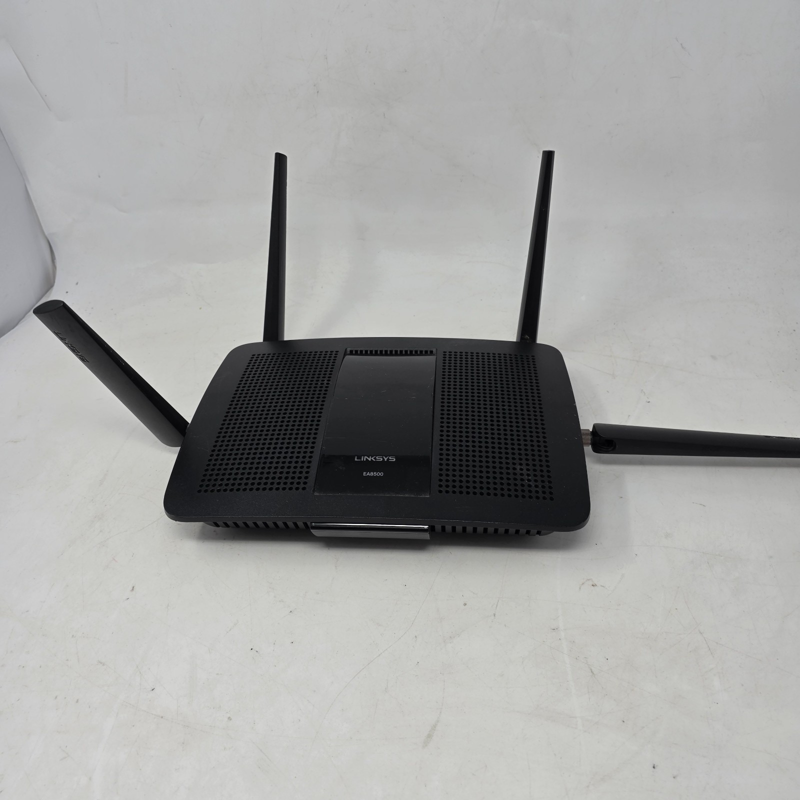 Linksys EA8500 Max-Stream AC2600 MU-MIMO Gigabit Dual Band Wireless Router No AC