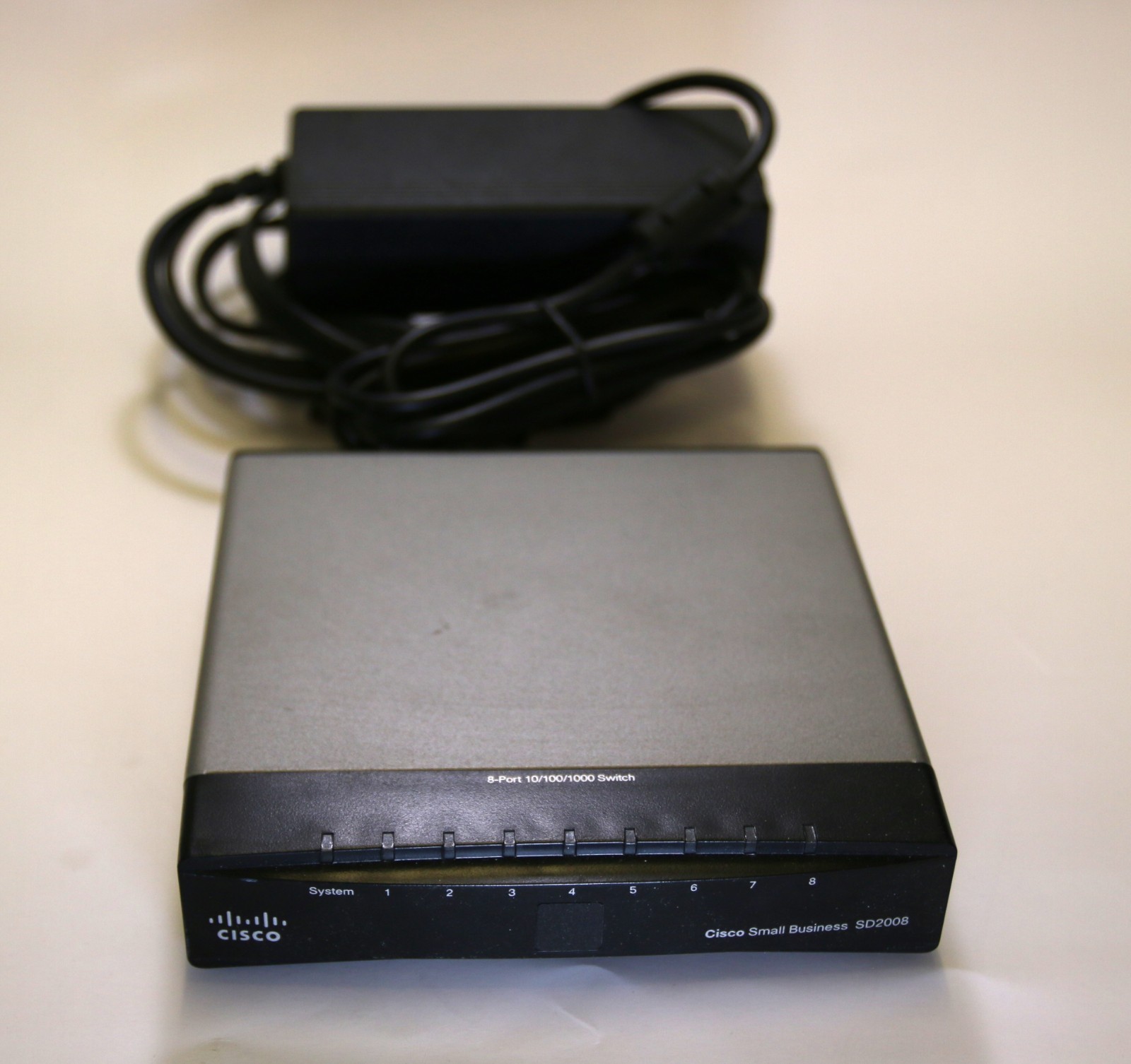Cisco Switch Small Business SD2008 v3 8 Port 10/100/1000 Gigabit Ethernet