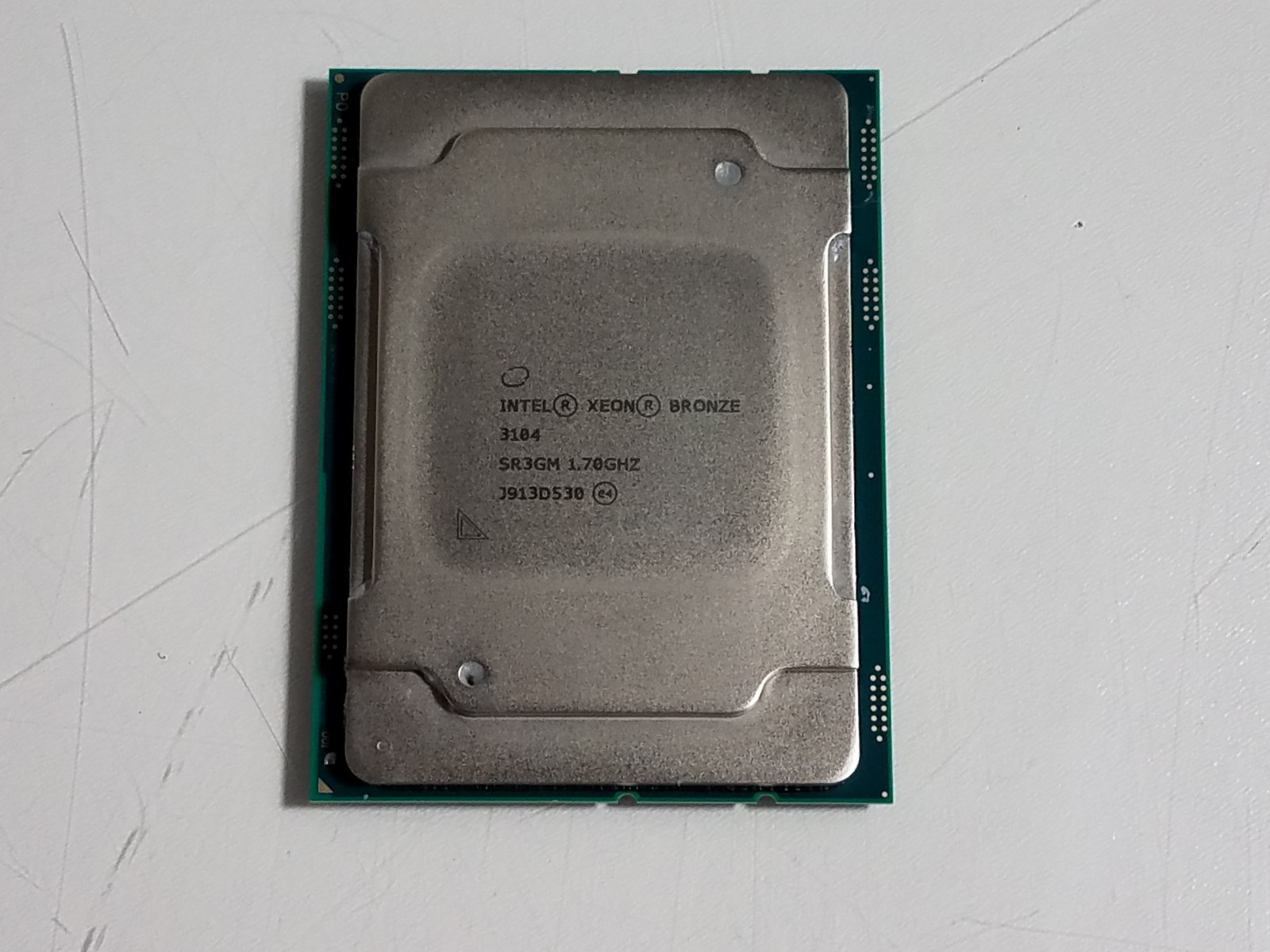 Intel Xeon Bronze 3104 1.7 GHz LGA 3647 Server CPU Processor SR3GM