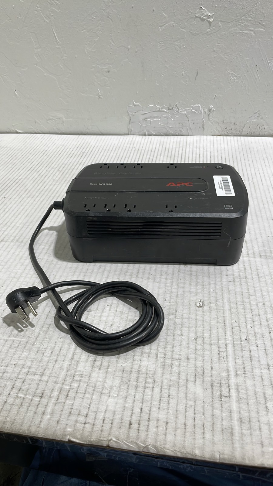 APC Back-UPS 550 BE550G 550VA 330W Battery Backup Surge Protector UPS Black Unit