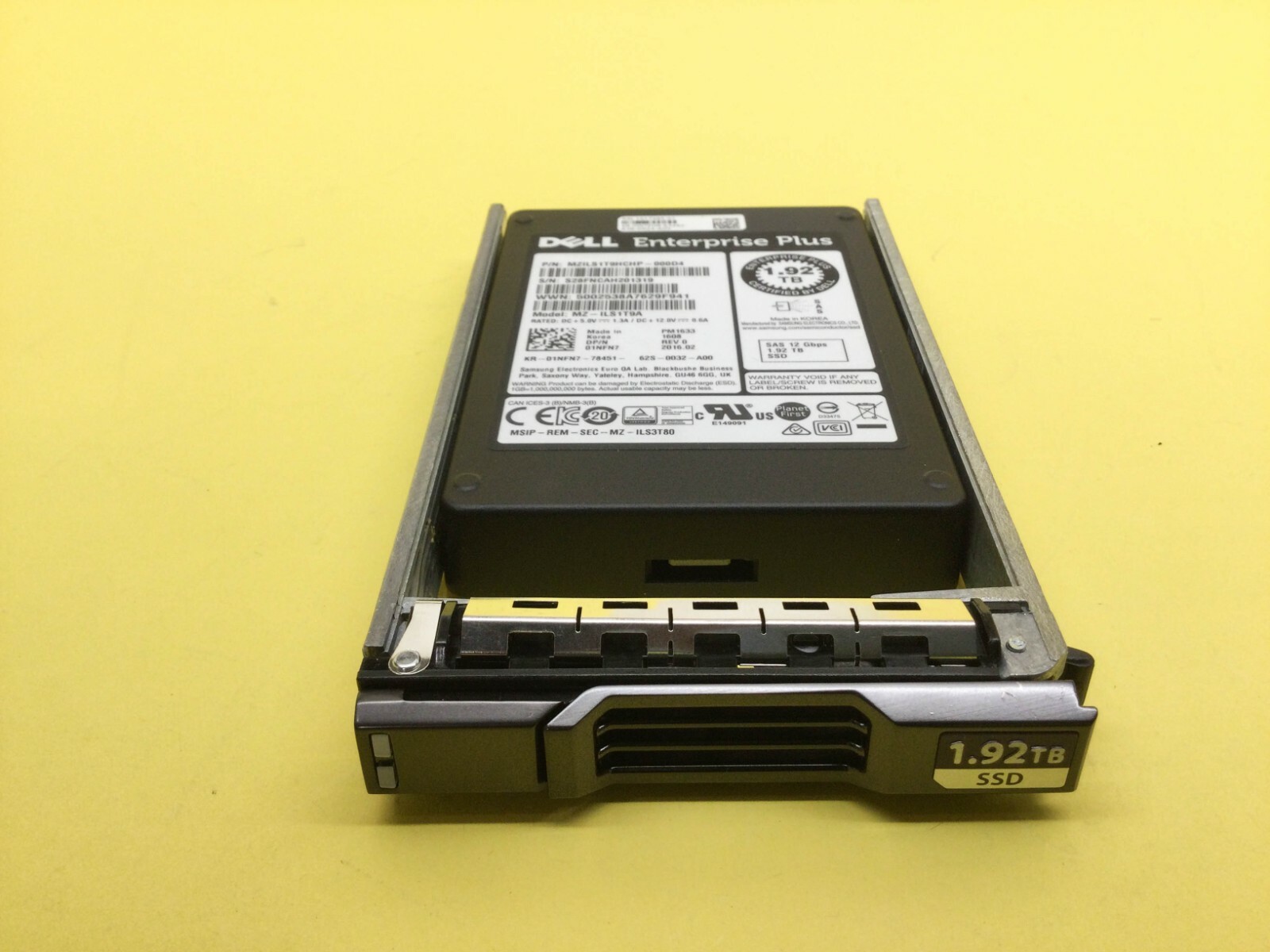 1NFN7 Dell Compellent 1.92TB Read Intensive SAS 12Gbps 2.5" SSD MZ-ILS1T9A
