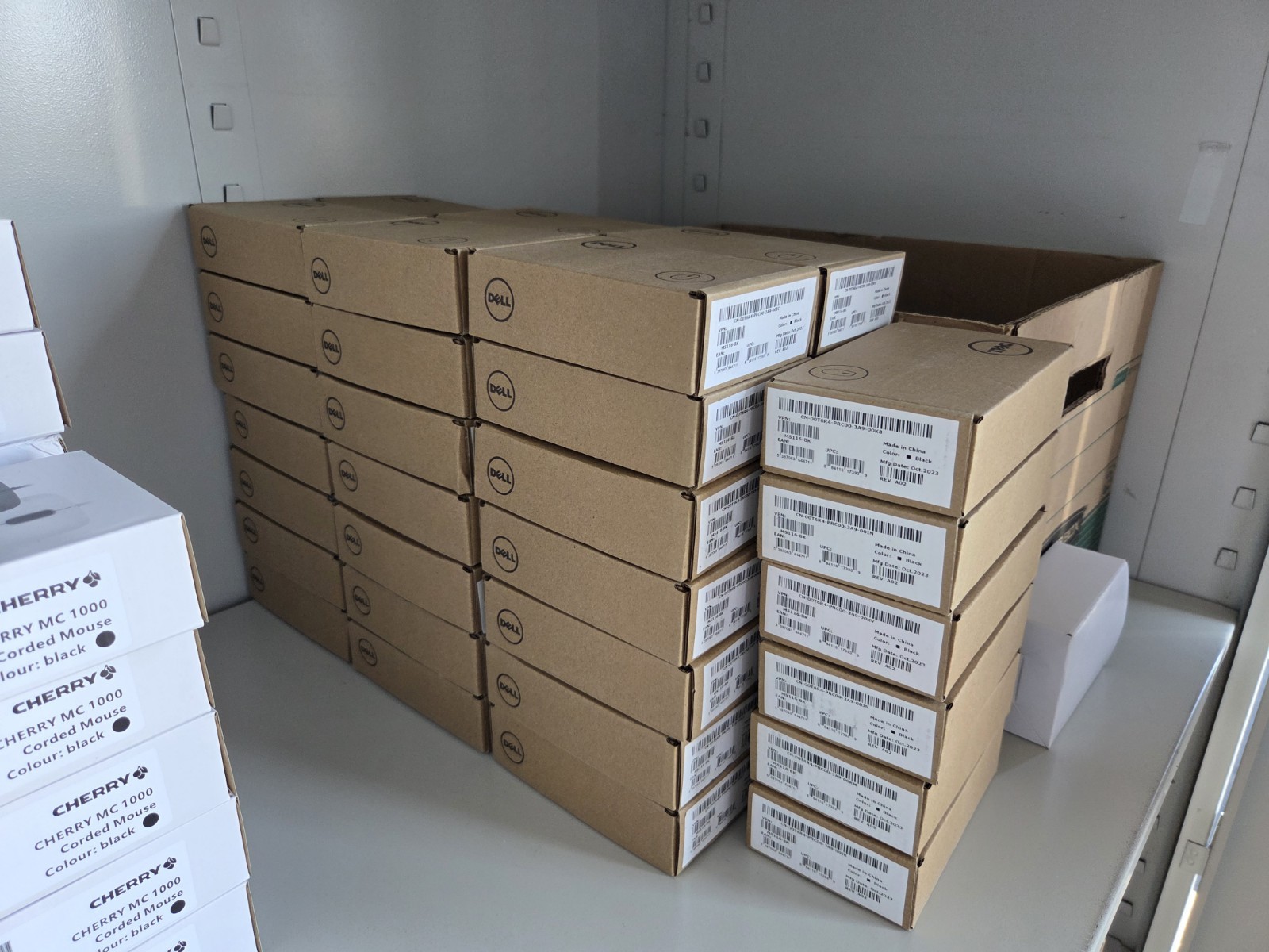Lot of 40 Dell MS116-BK Wired Mice Black