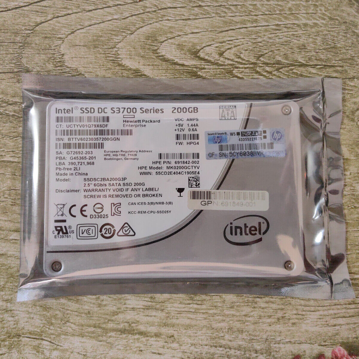 Intel 200GB SSD DC HPE S3700 Series SATA SSDSC2BA200G3P Solid State Drive