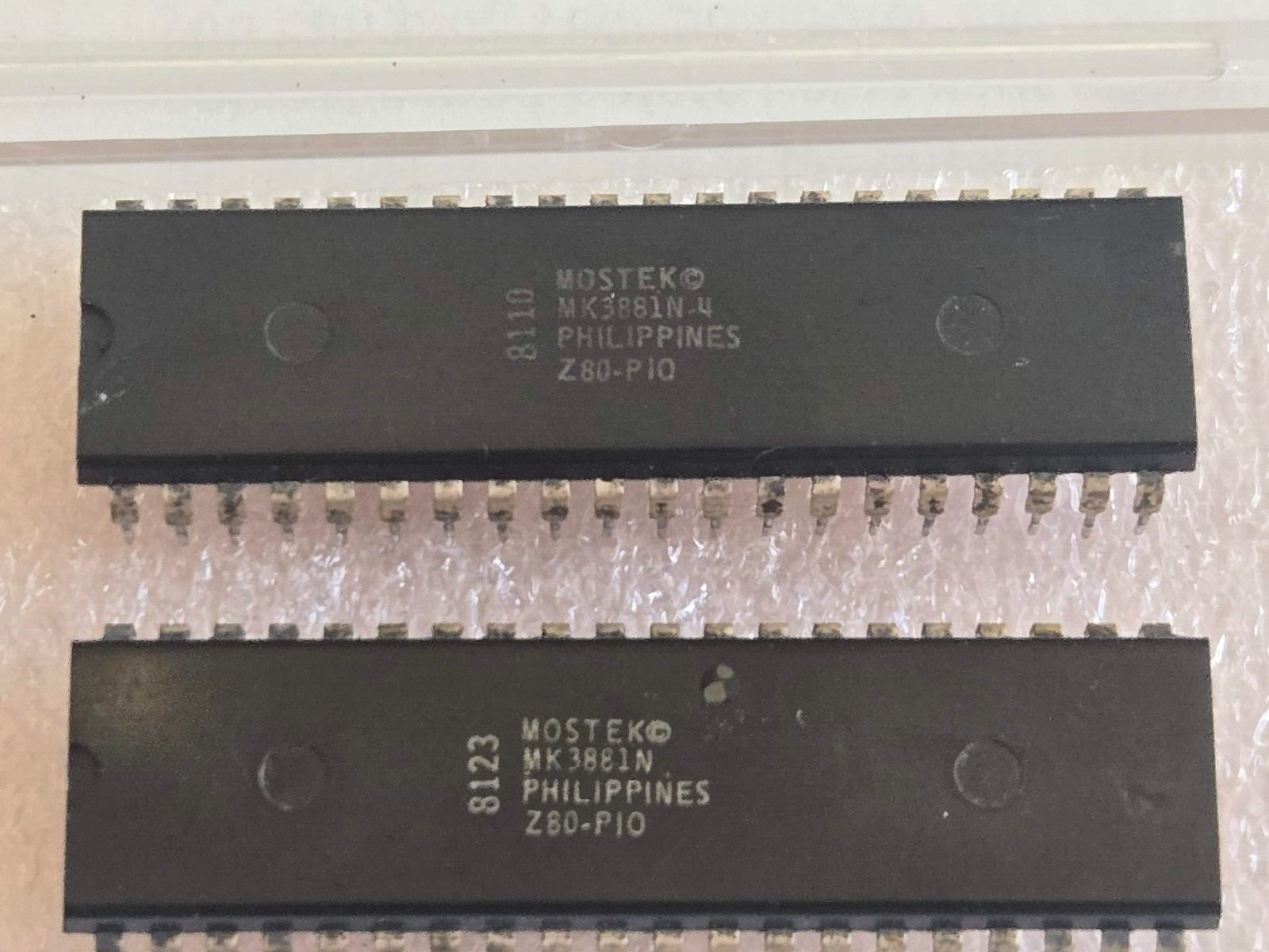 2) Mostek MK3881N-40 IC CPU's Z80-P10 Processor NOS