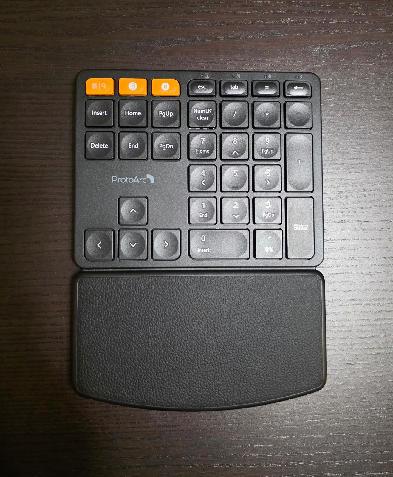ProtoArc EK04-N Ergonomic Wireless Numeric Keypad BT/USB Wrist Rest Excellent