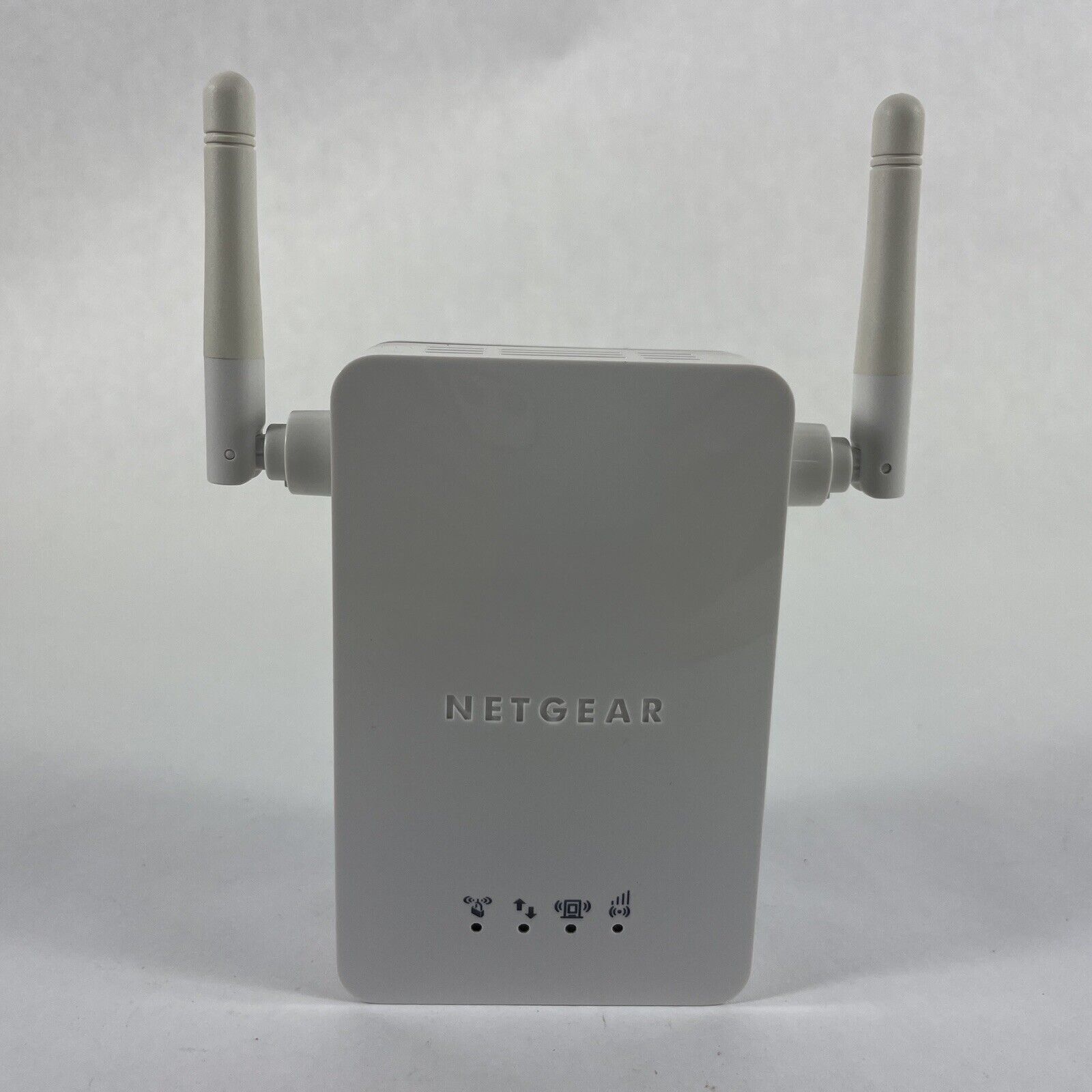 NETGEAR Universal Wifi Range Extender WN3000RP S# 3AF2377YABD45