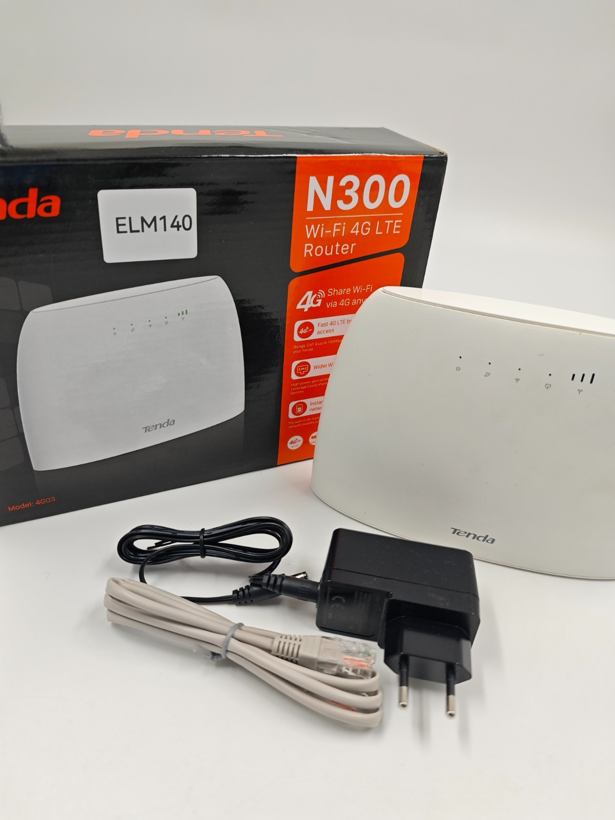 Tenda 4g lte n300 wifi 4g lte router WiFi Router/Extender WHITE Used