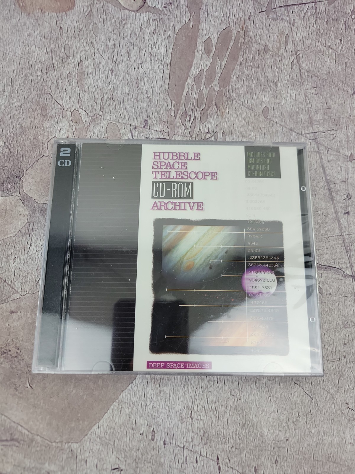 1995 HUBBLE SPACE TELESCOPE CD-ROM ARCHIVE FOR BOTH IBM DOS & MACINTOSH (2 DISKS