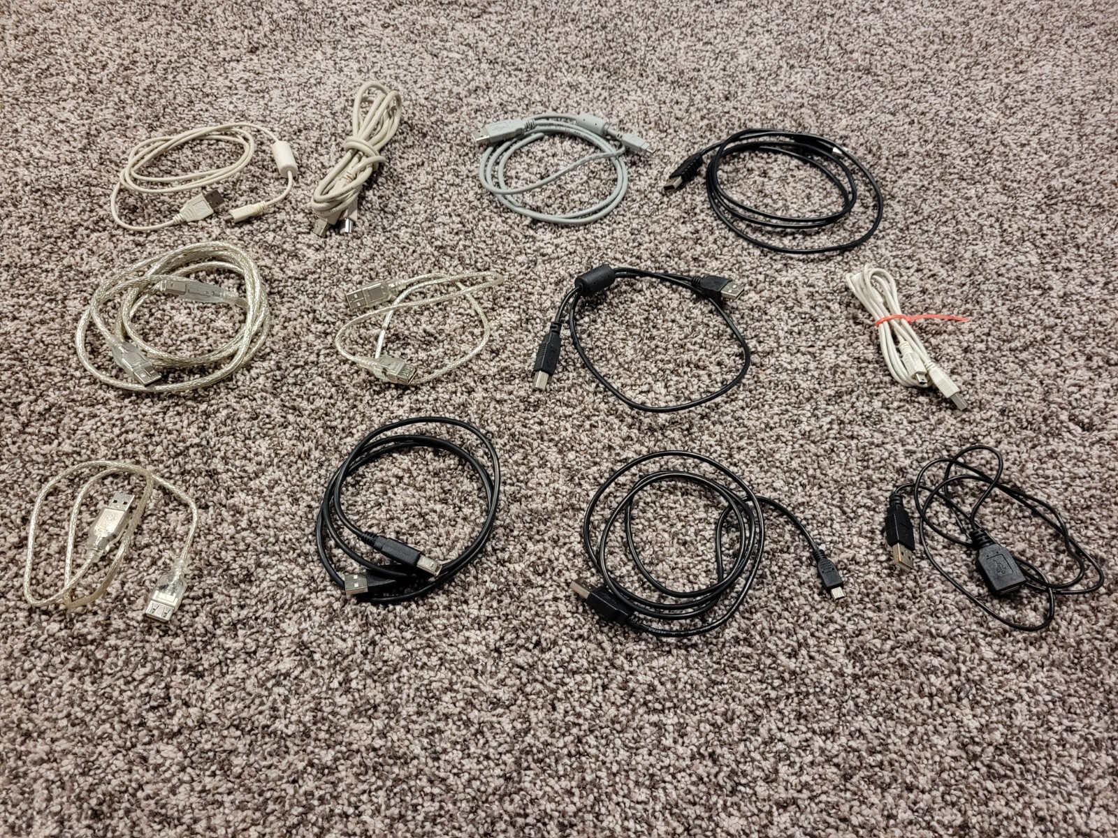 Lot of 12 Misc USB Cables Please See Pictures