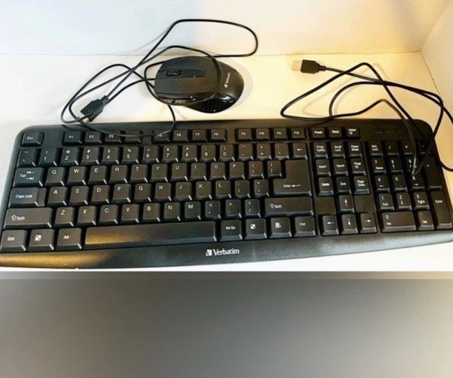 (NIB) VERBATIM SLIMLINE CORDED USB COMPUTER KEYBOARD/MOUSE (MODEL 70249)