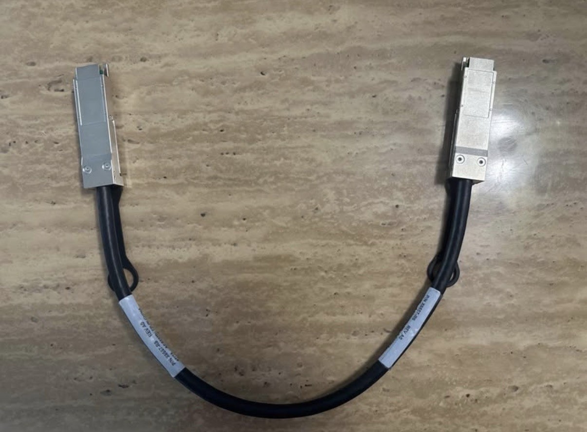 Lot of 5 NetApp X6557-R6 - External SAS Cable 0.5M 1.6 FT QSFP to QSFP