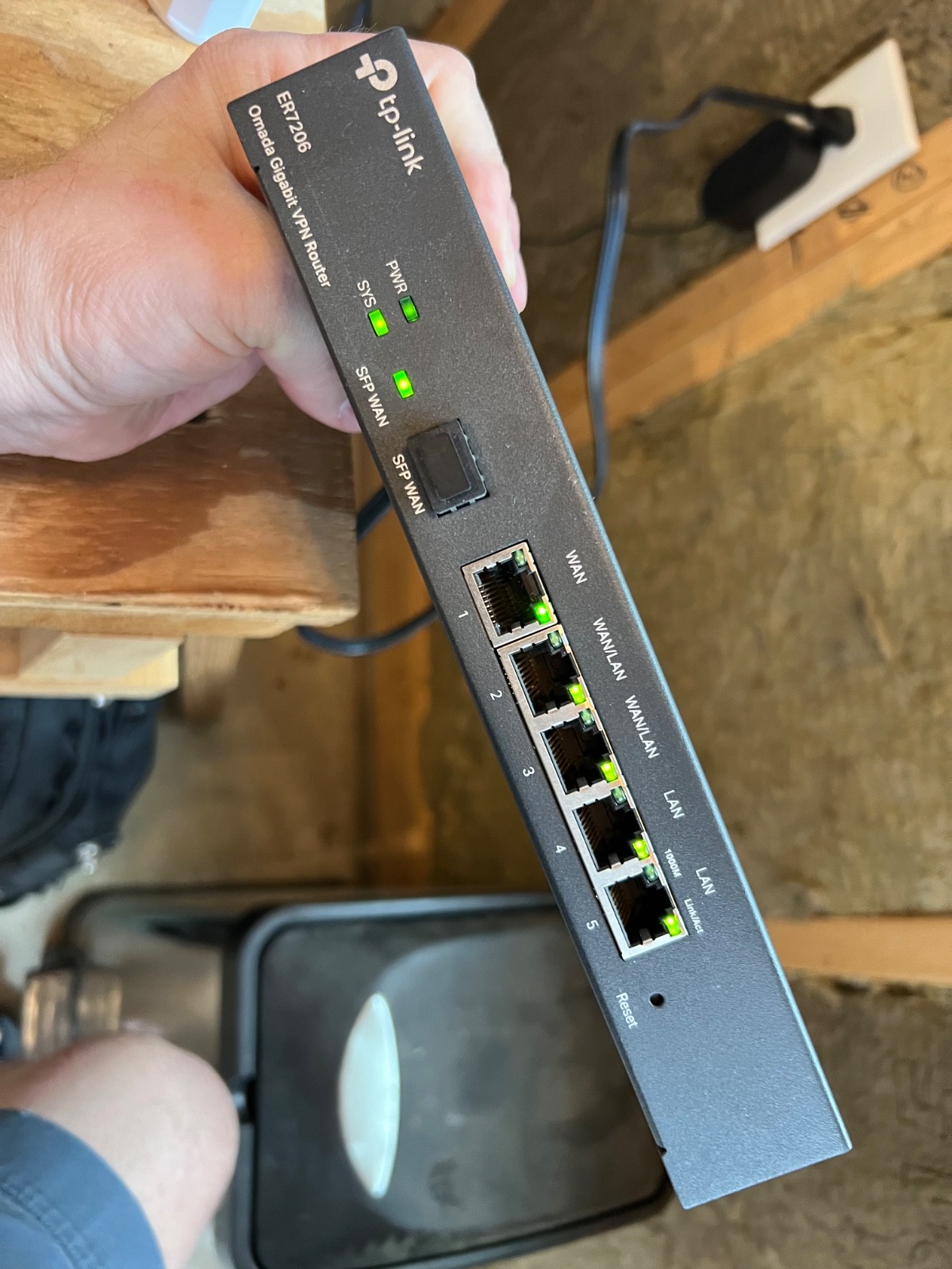 TP-Link ER7206 Omada Gigabit VPN Router