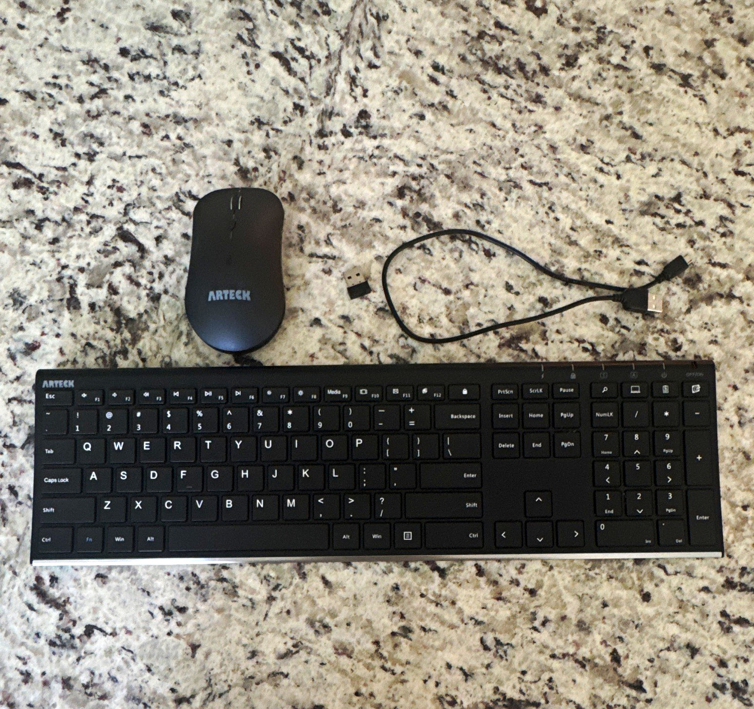 Arteck HW192 Slim Wireless Keyboard w/ Mouse