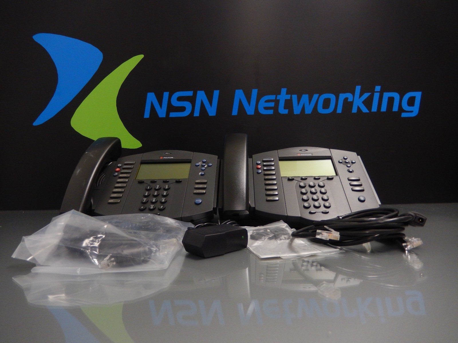Lot of 2x Polycom SoundPoint IP501 VoiP Phone 2201-11501-001 Adtran 1200777L1 