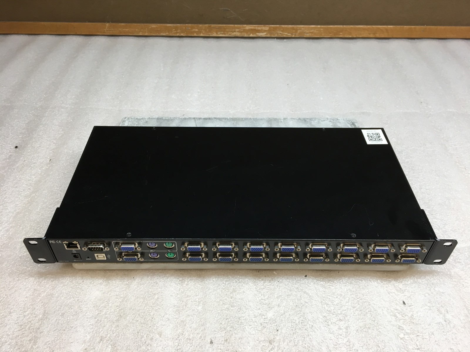 KVM Over IP 16-Ports L27 KVM Switch No PWR Adapter/Cable incl.