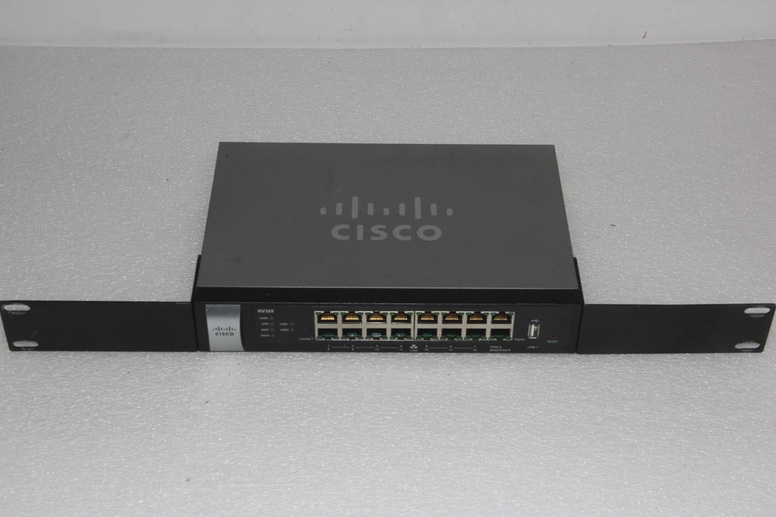 CISCO RV325 Dual Gigabit WAN VPN Router