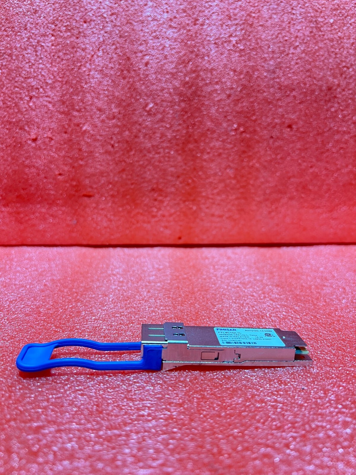 FTL4C1QL1L FINISAR 40GBASE-LR4 QSFP+LR4 2km SMF Transceiver