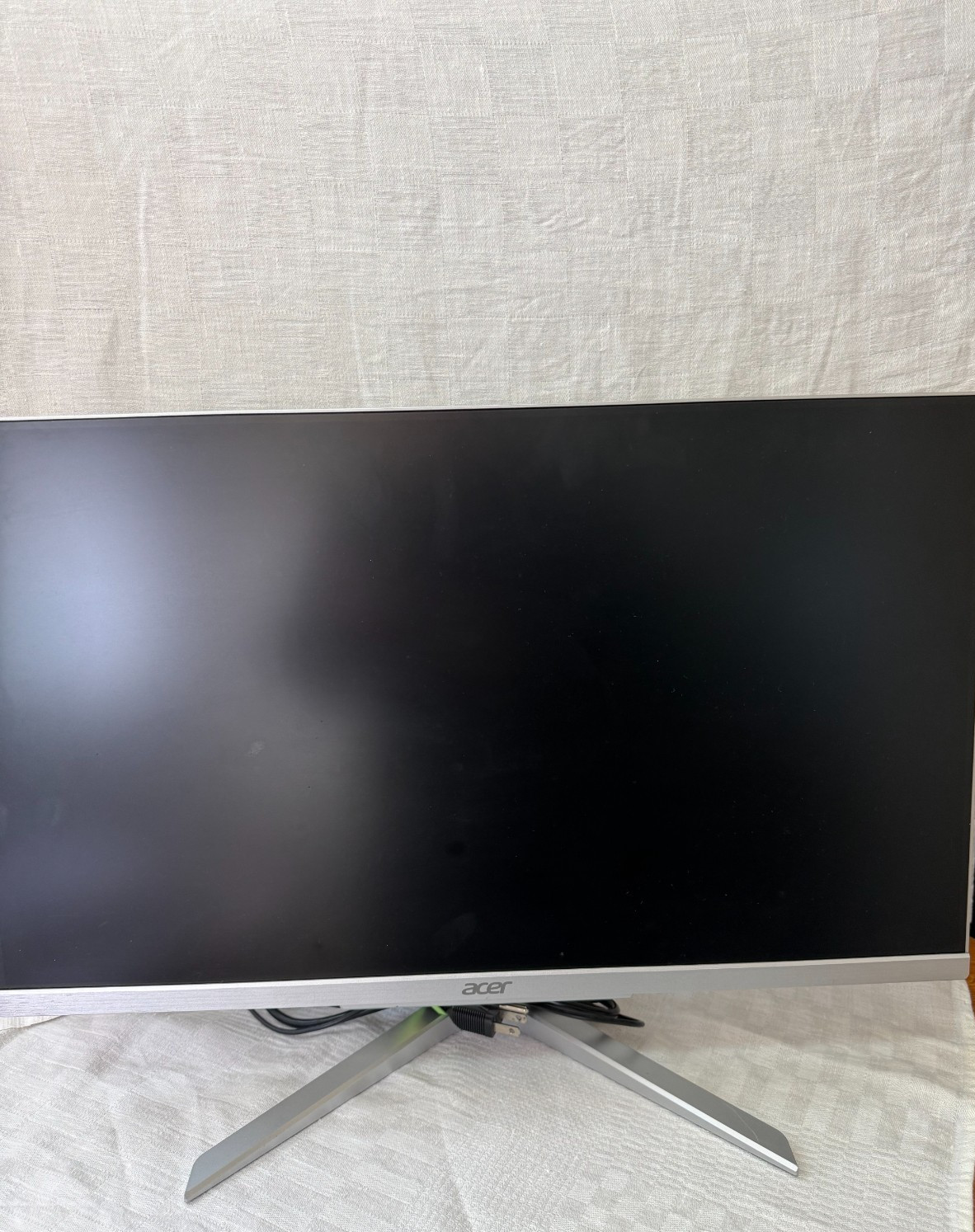 Acer Aspire C24-865 series 21" Intel Core  8th Gen  All in One-Silver Monitor