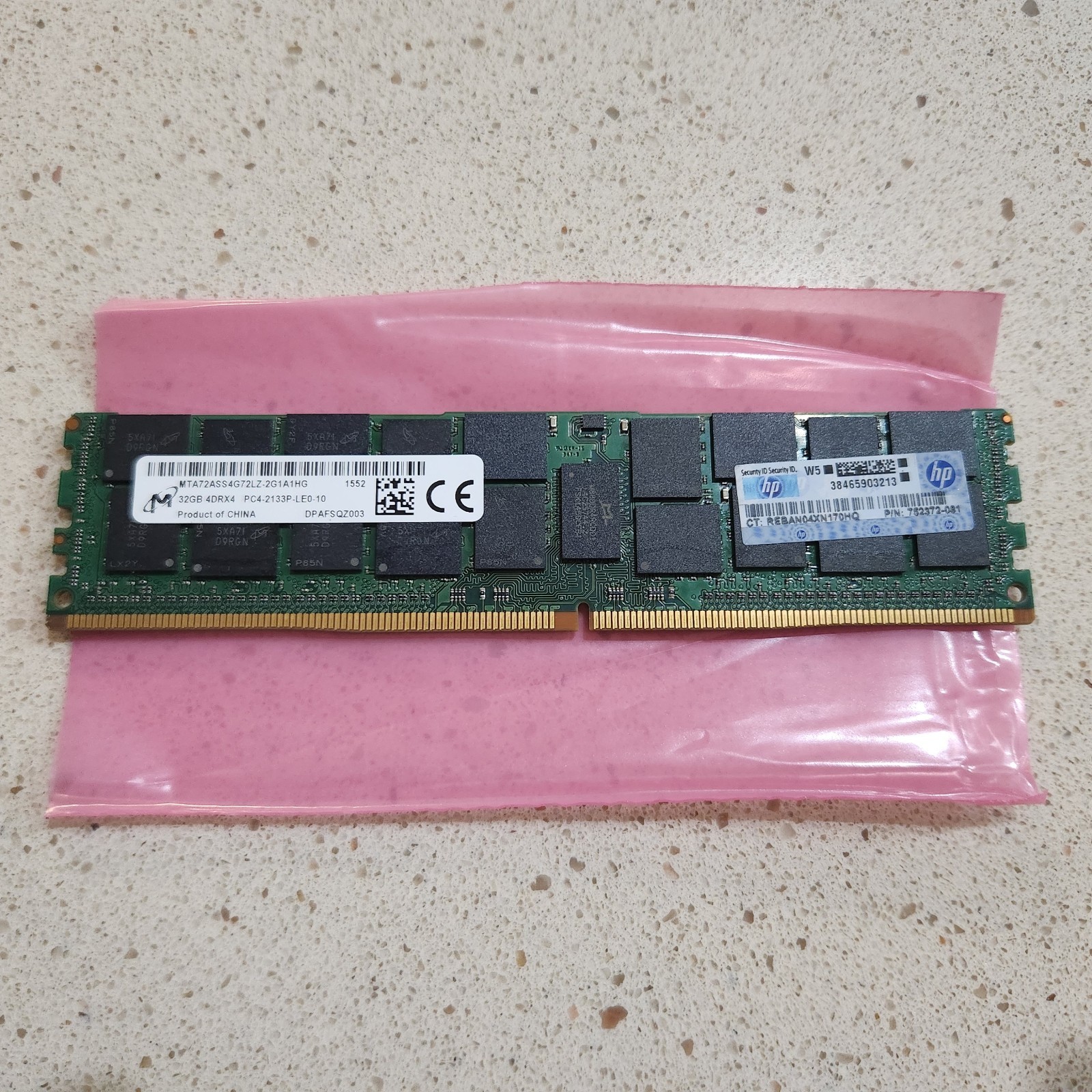 Lot of 24x Micron (MTA72ASS4G72LZ-2G1A1HG) 32GB 4DRx4 PC4-2133P Server Memory