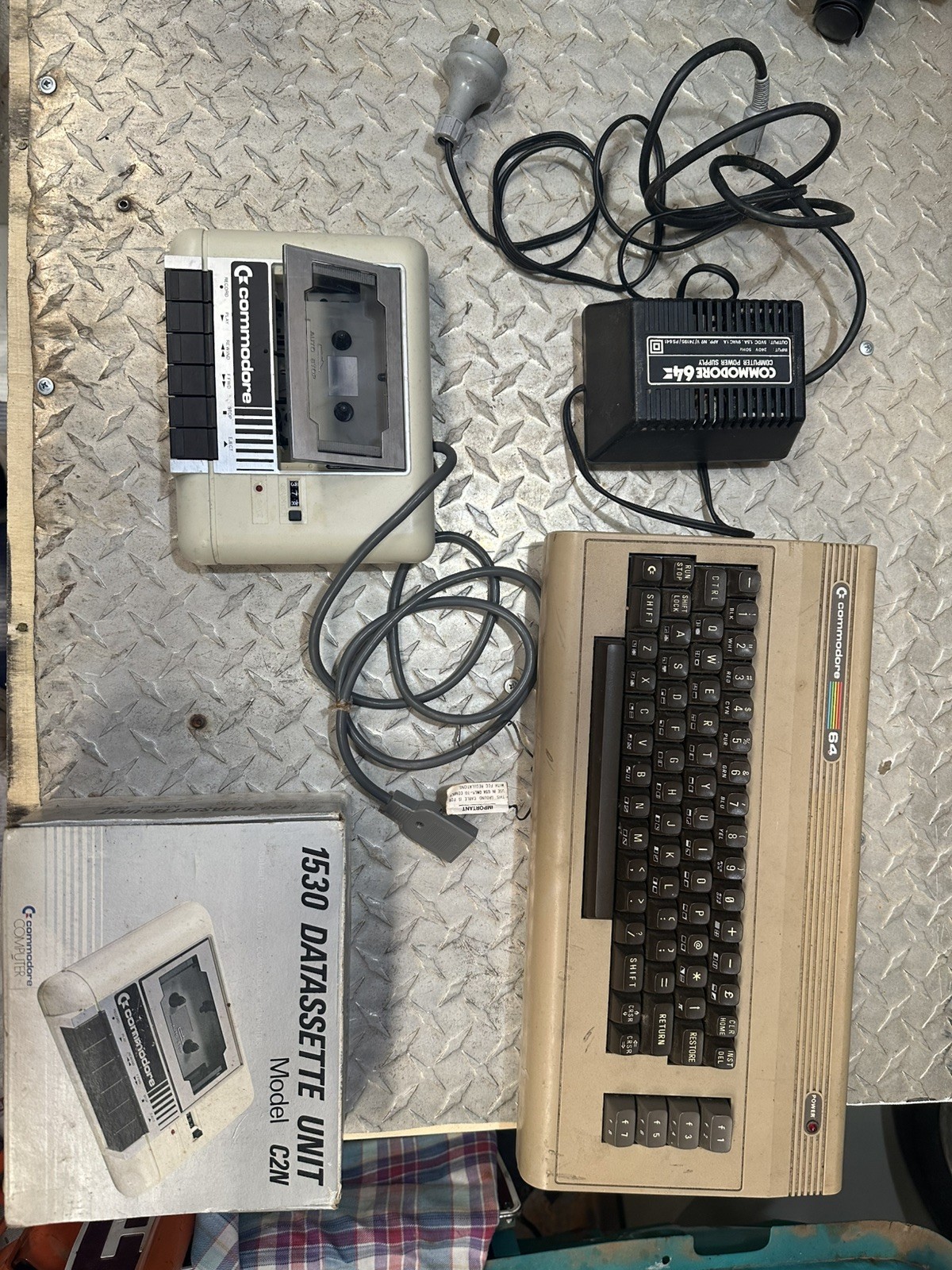 Commodore 64 Personal Computer C64 with 1530 Datassette Unit C2N