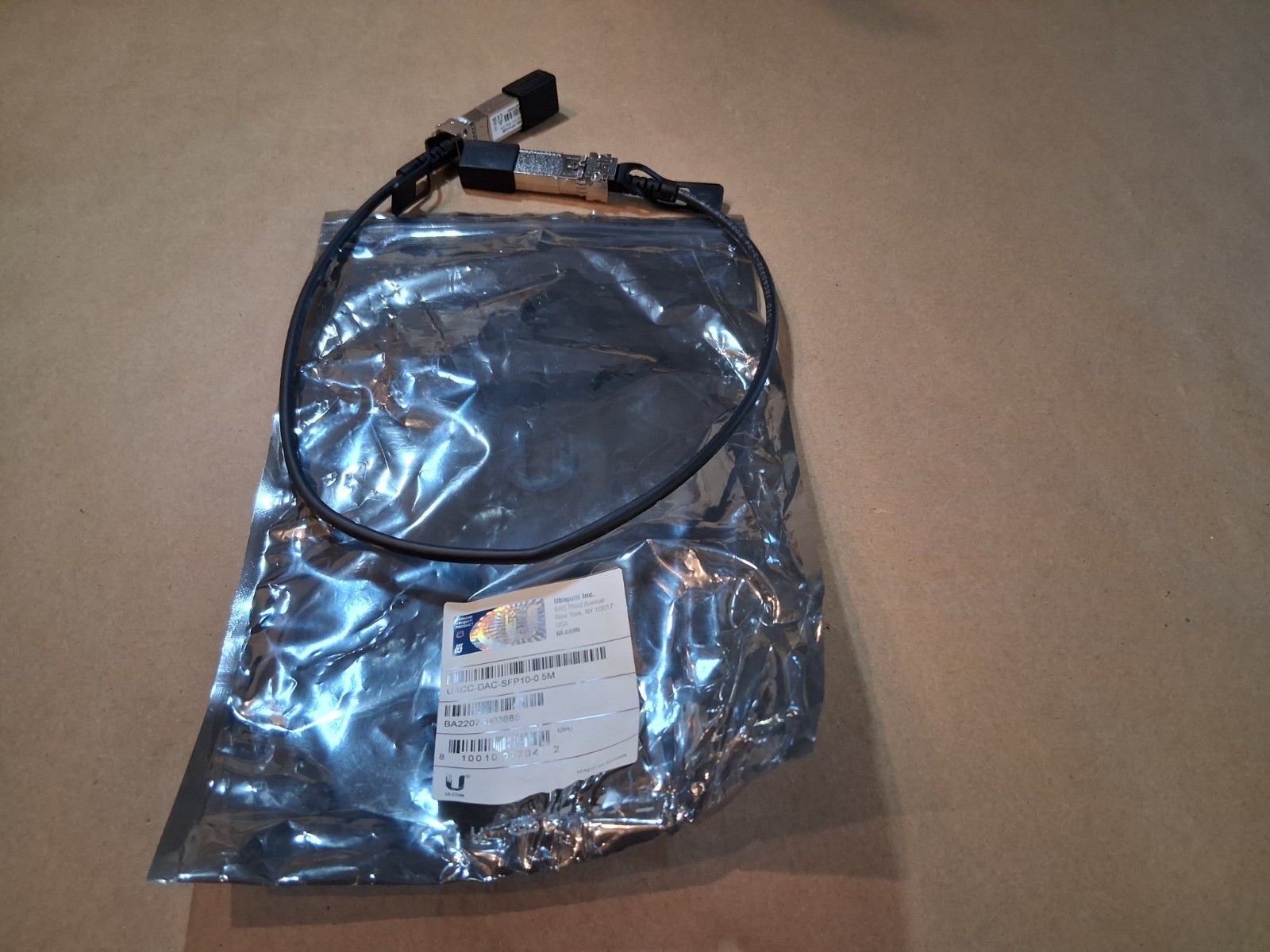 Ubiquiti UACC-DAC-SFP10-0.5M 10G SFP+ Direct Attach Cable – 0.5m – NEW