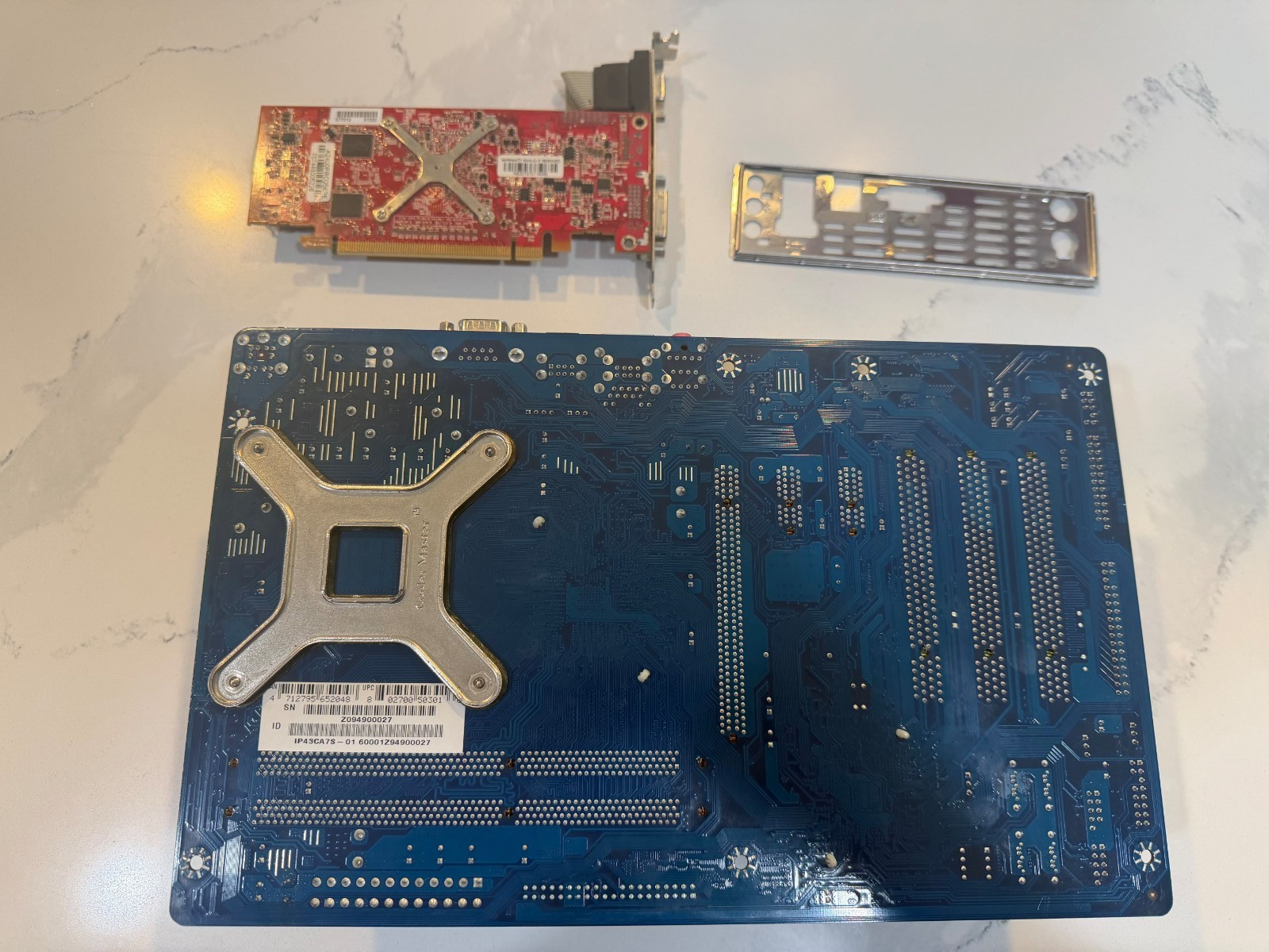 Biostar P43D3 Motherboard Bundle - LGA 775 - ATI Radeon HD 2400 PRO - RAM & Cool