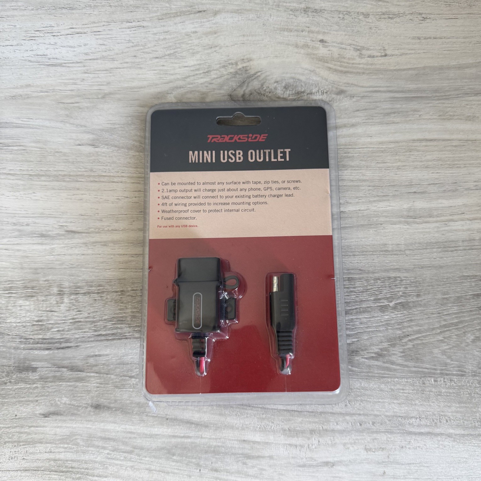 Trackside Mini USB Outlet New In Package 658666 New Packaged Item Low Price