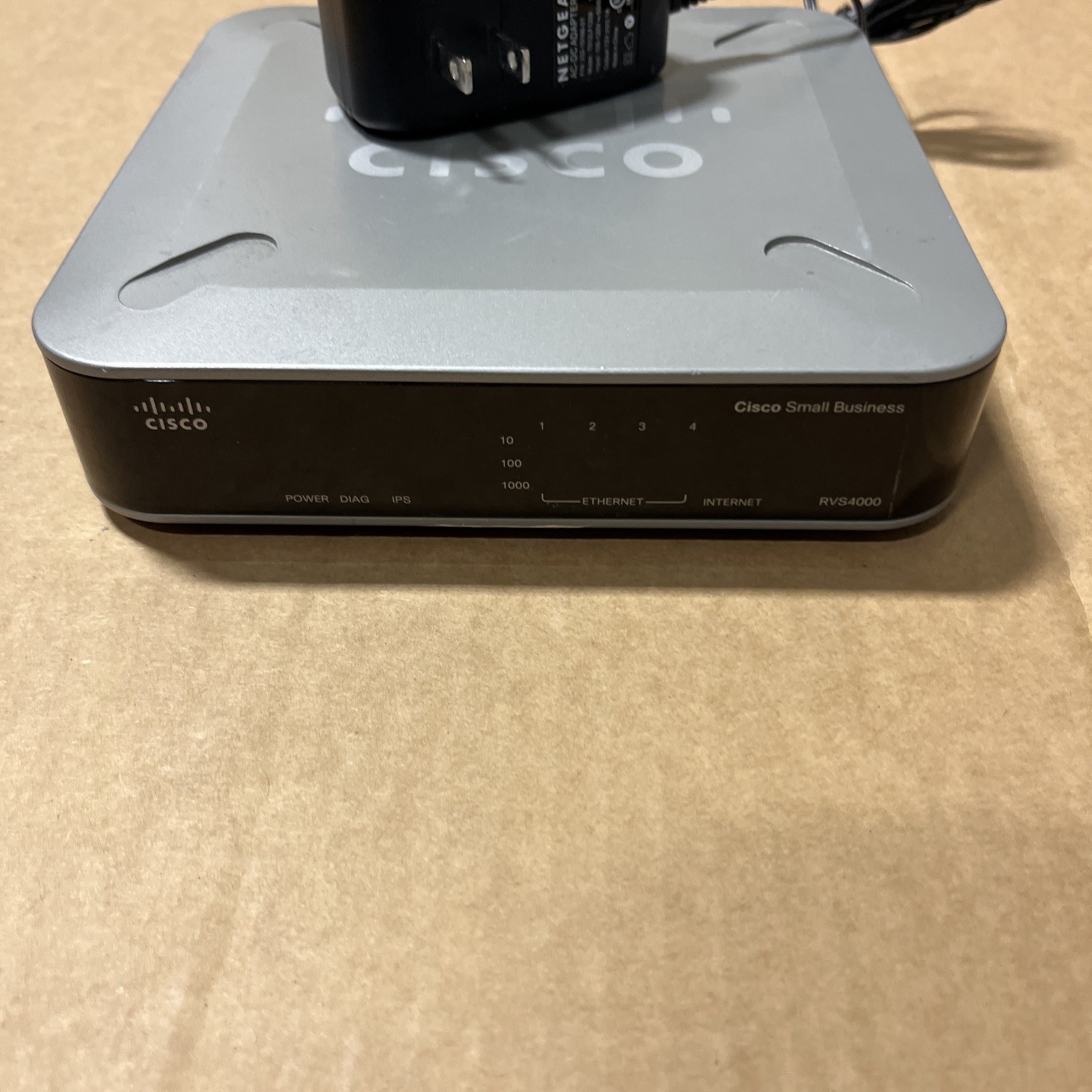 Cisco RVS4000 Wired VPN Router 4-Port Gigabit Ethernet 1000 Mbps With Power Cord