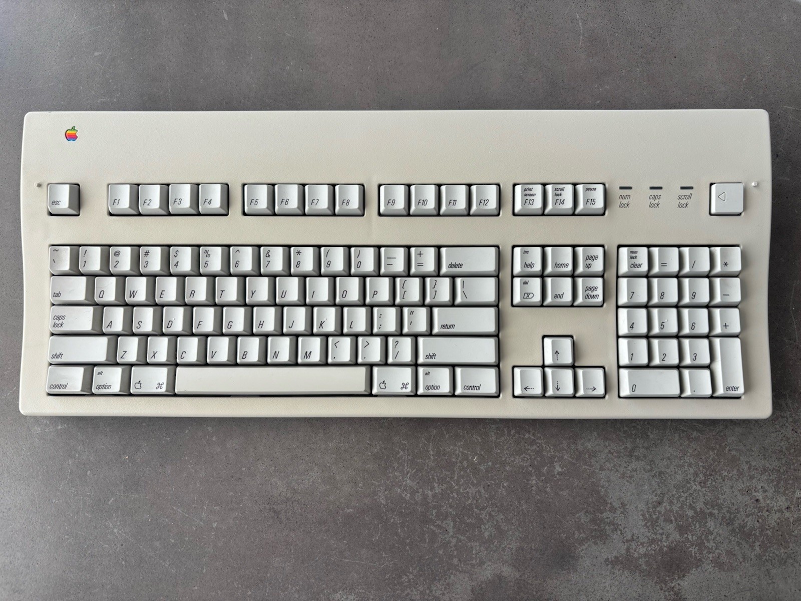 Apple Extended Keyboard II M3501 Mitsumi White Linear Switch ADB Vintage - Rare