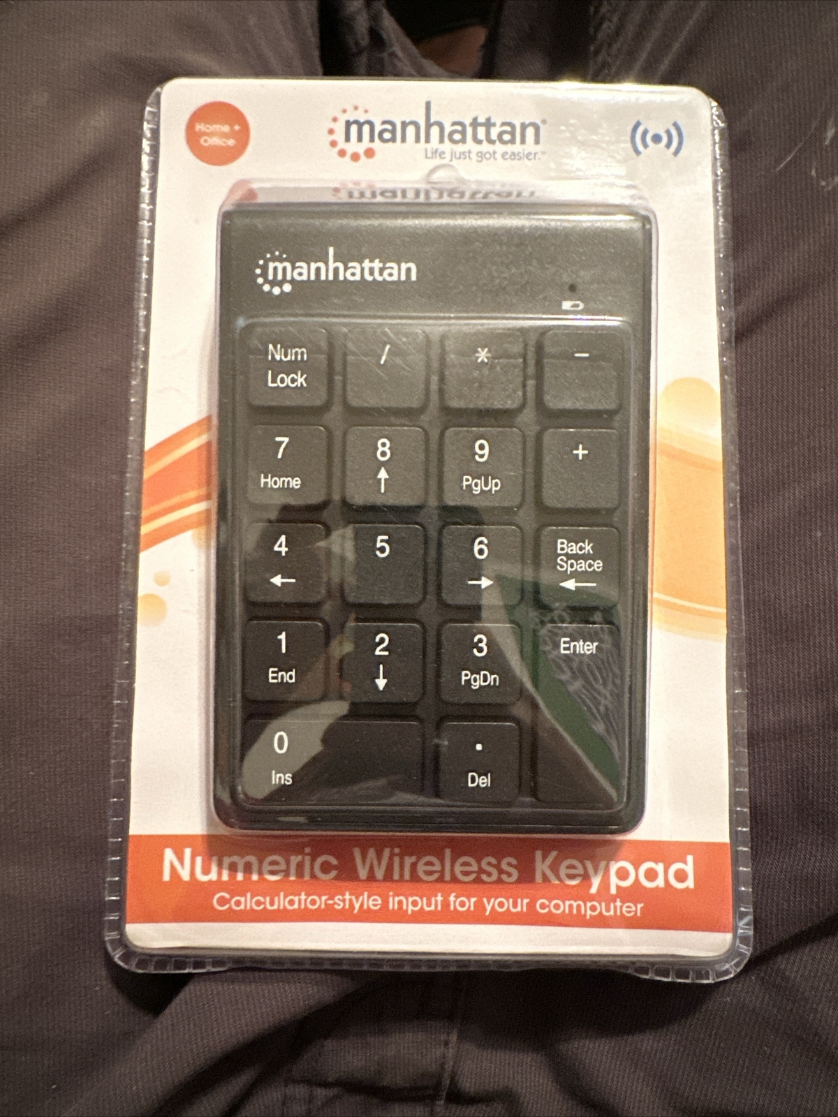 Manhattan 178846 Numeric Wireless Keypad, 18 Keys, Black - NEW w/ Battery