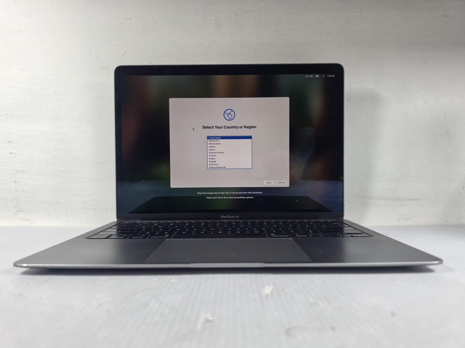 MacBook Air 13 Space Gray M1 2020  MDM READ