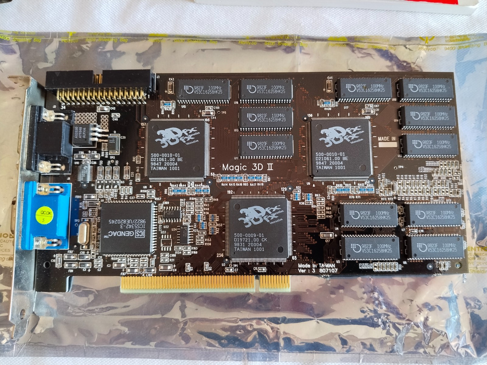 Trust Dragon 2 3Dfx Voodoo2 12MB EDO RAM - Bundle with Original Cable e CD