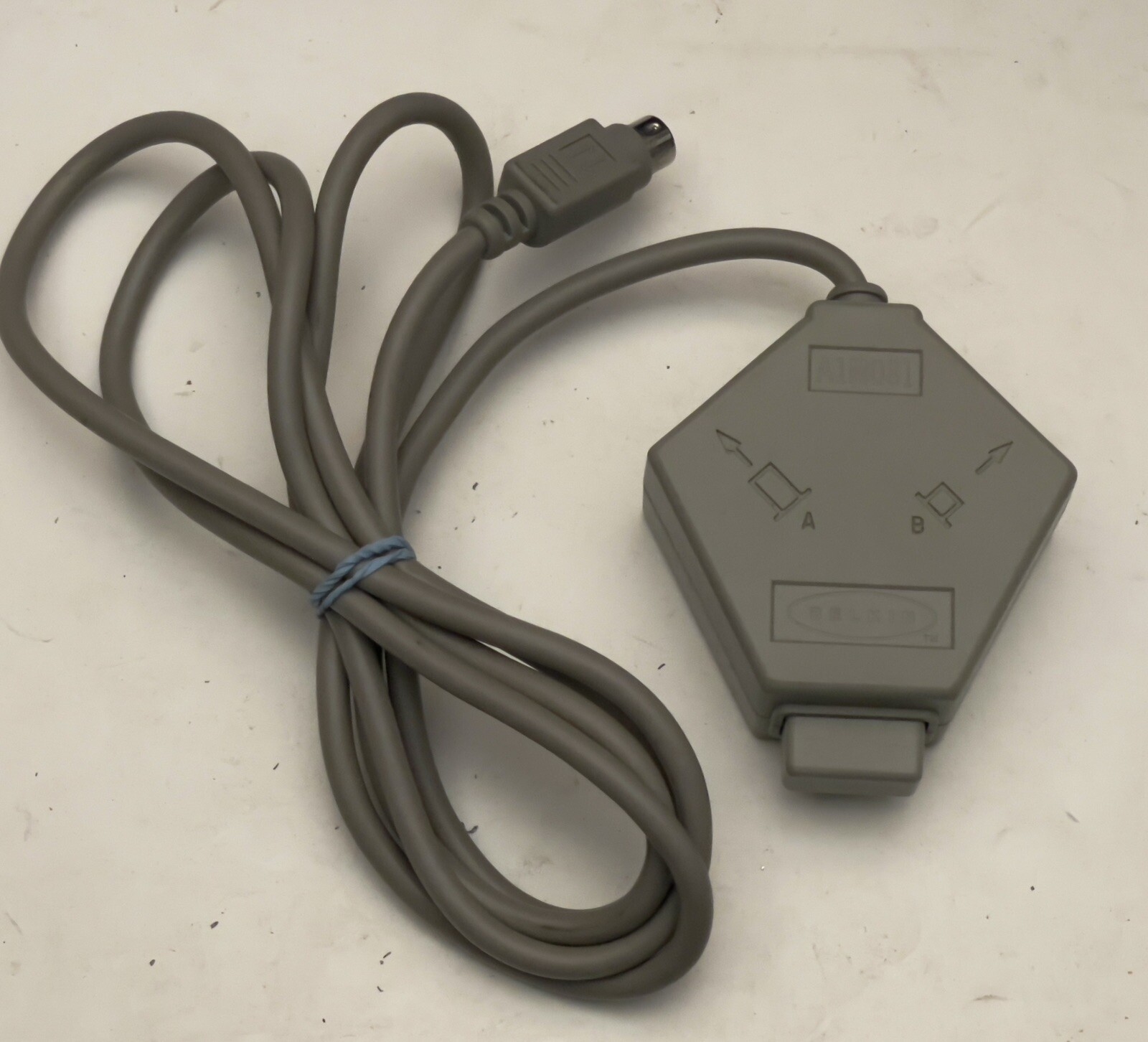 Vintage Belkin A/B Data Game Switch Mini DIN8