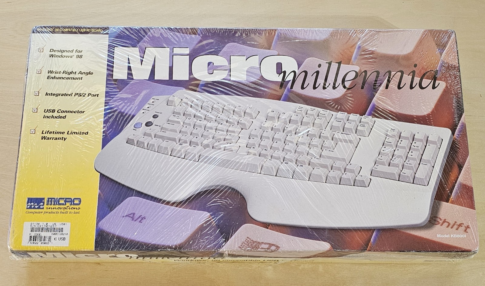 Micro Millennia Innovations Ergonomics Keyboard Millennia CLICKY Y2K RARE