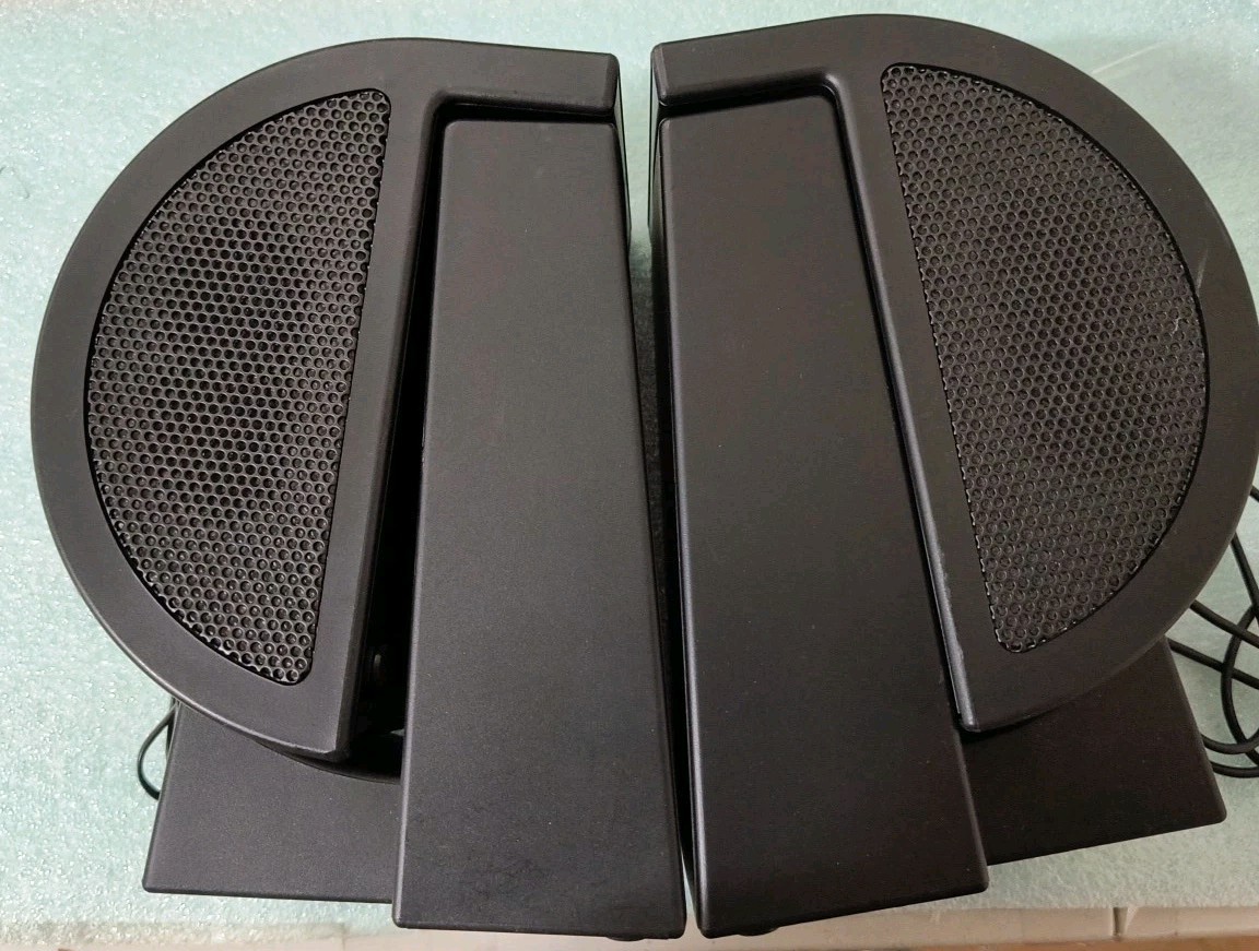 VINTAGE ACER ASPIRE BLACK SPEAKER SET REMOVABLE STAND VOLUME BASS KNOB RM3-SP3