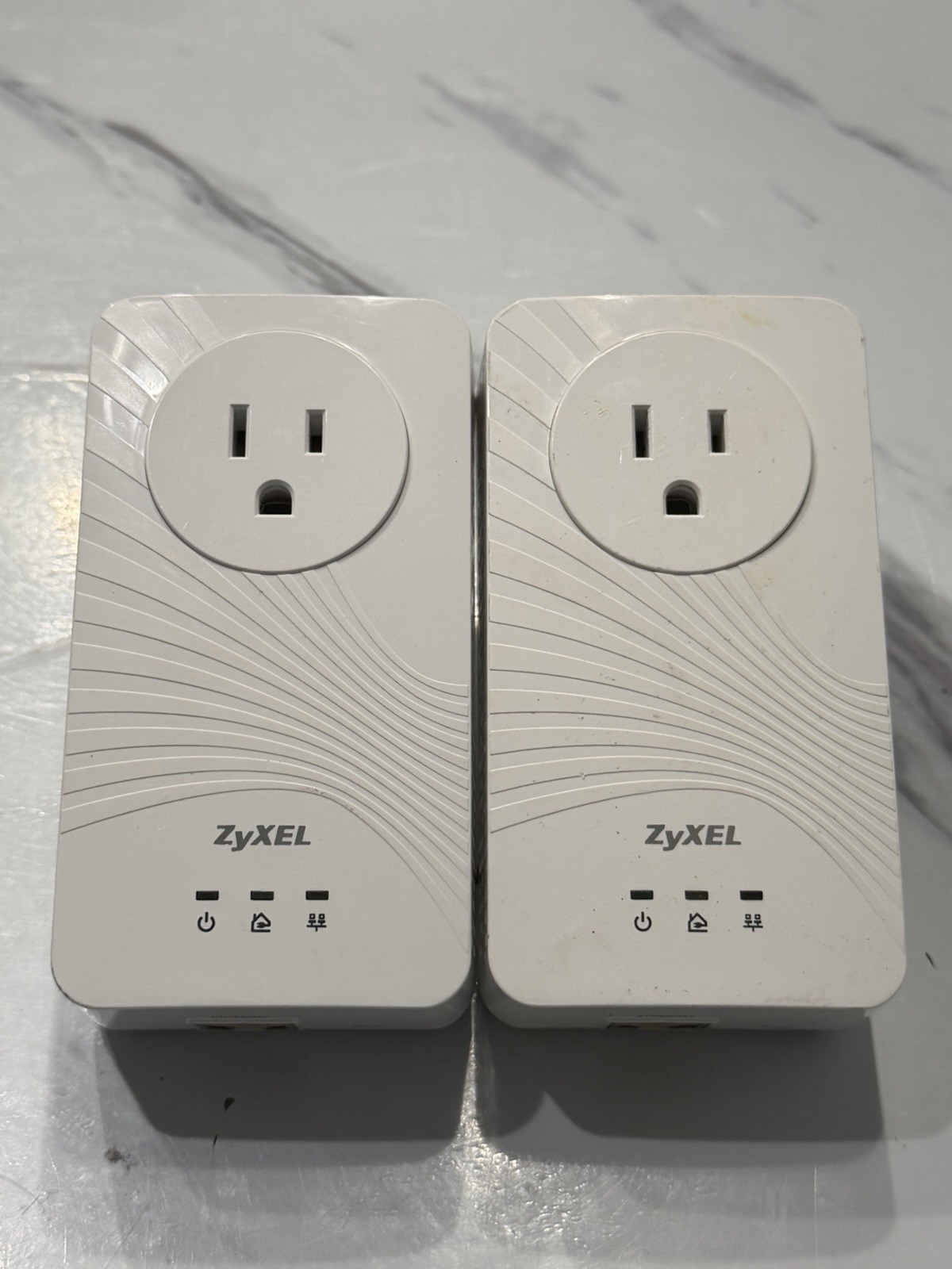 Zyxel PLA5215 Power-Line Ethernet Adapter - 2 units