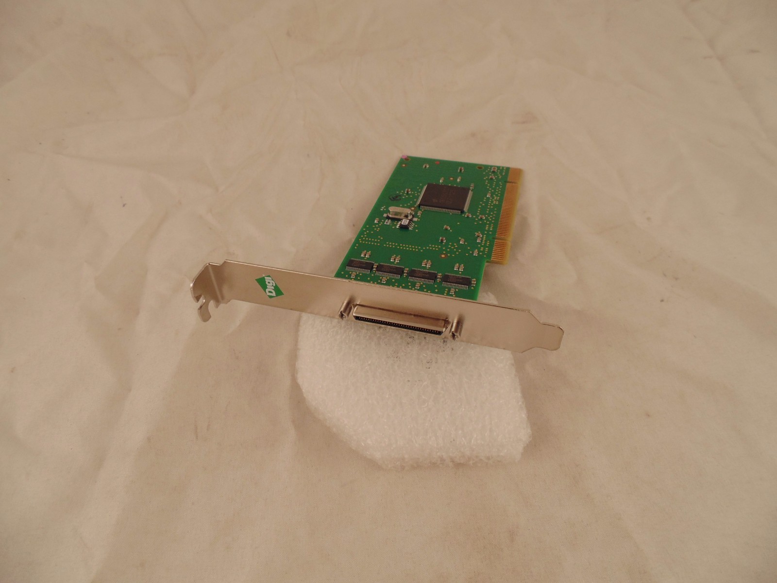 Digi Neo 50001203-04 B 8pt Universal PCI LVD/SE SCSI C-2