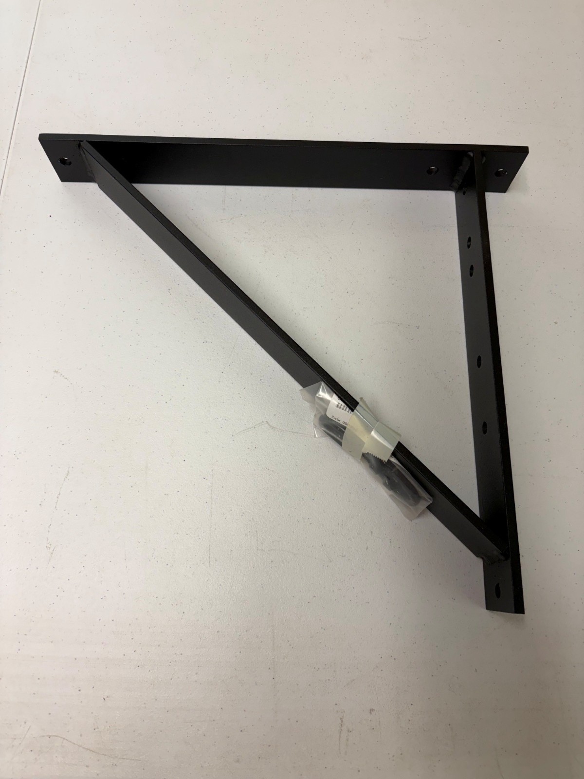 CHATSWORTH CPI Triangular Support Bracket, Black #11312-712